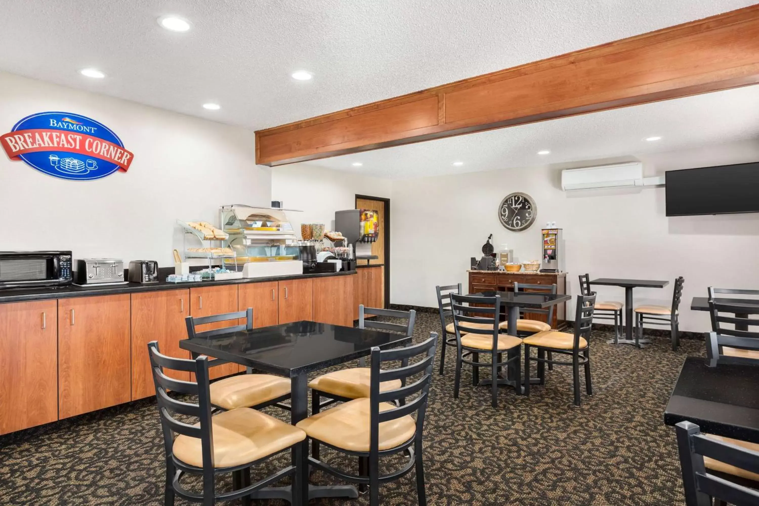 Breakfast in Baymont by Wyndham Whitefish Breakfast in Baymont by Wyndham Whitefish