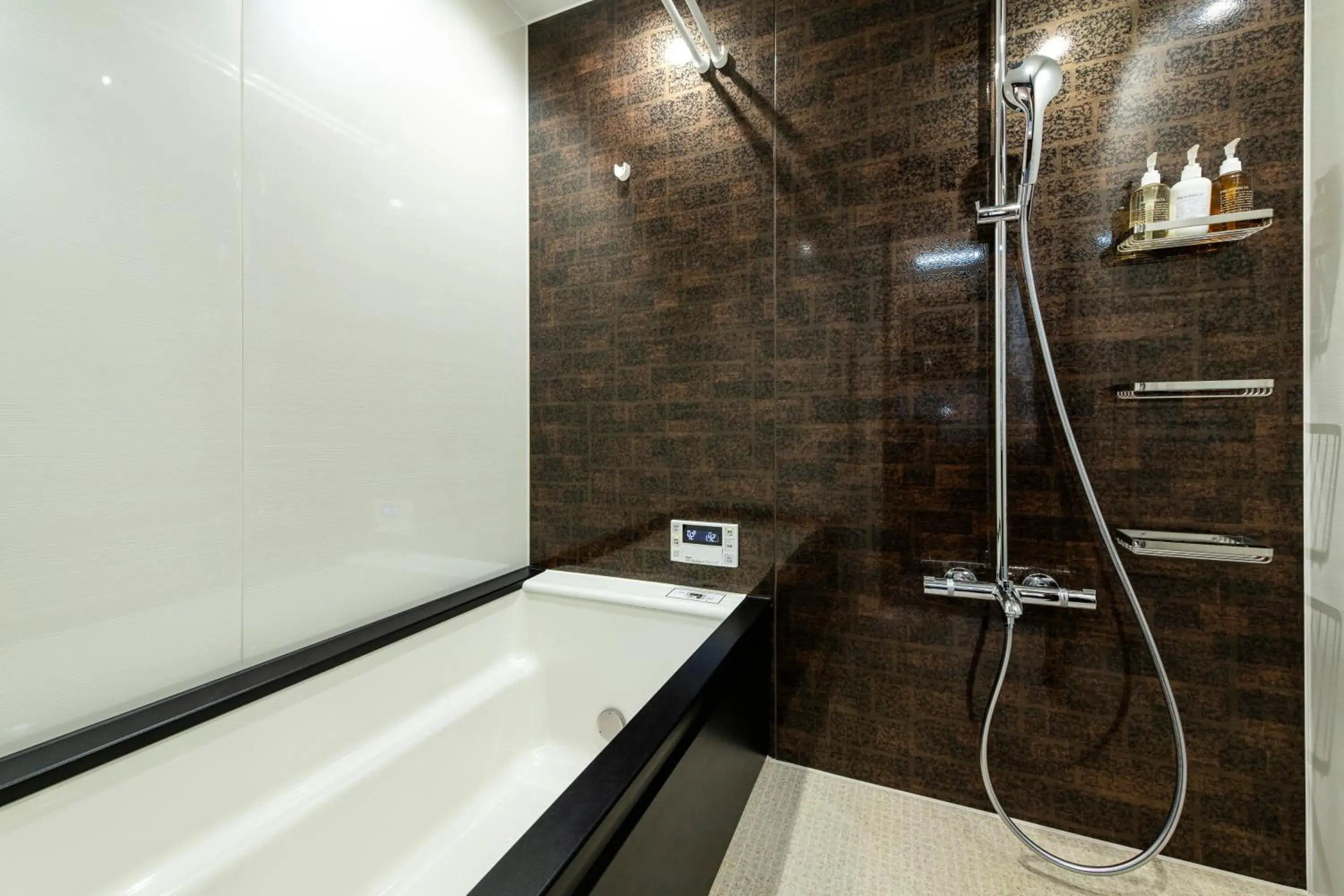 Shower, Bathroom in HOTEL MASTAY jingumichi