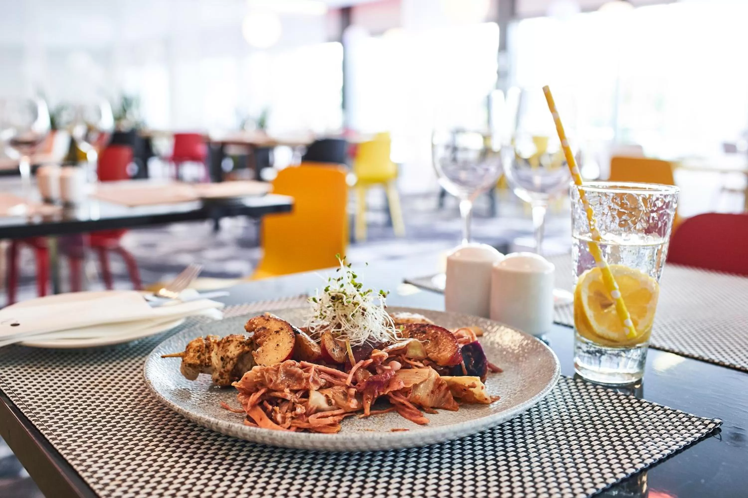 Restaurant/places to eat in Novotel Wrocław City