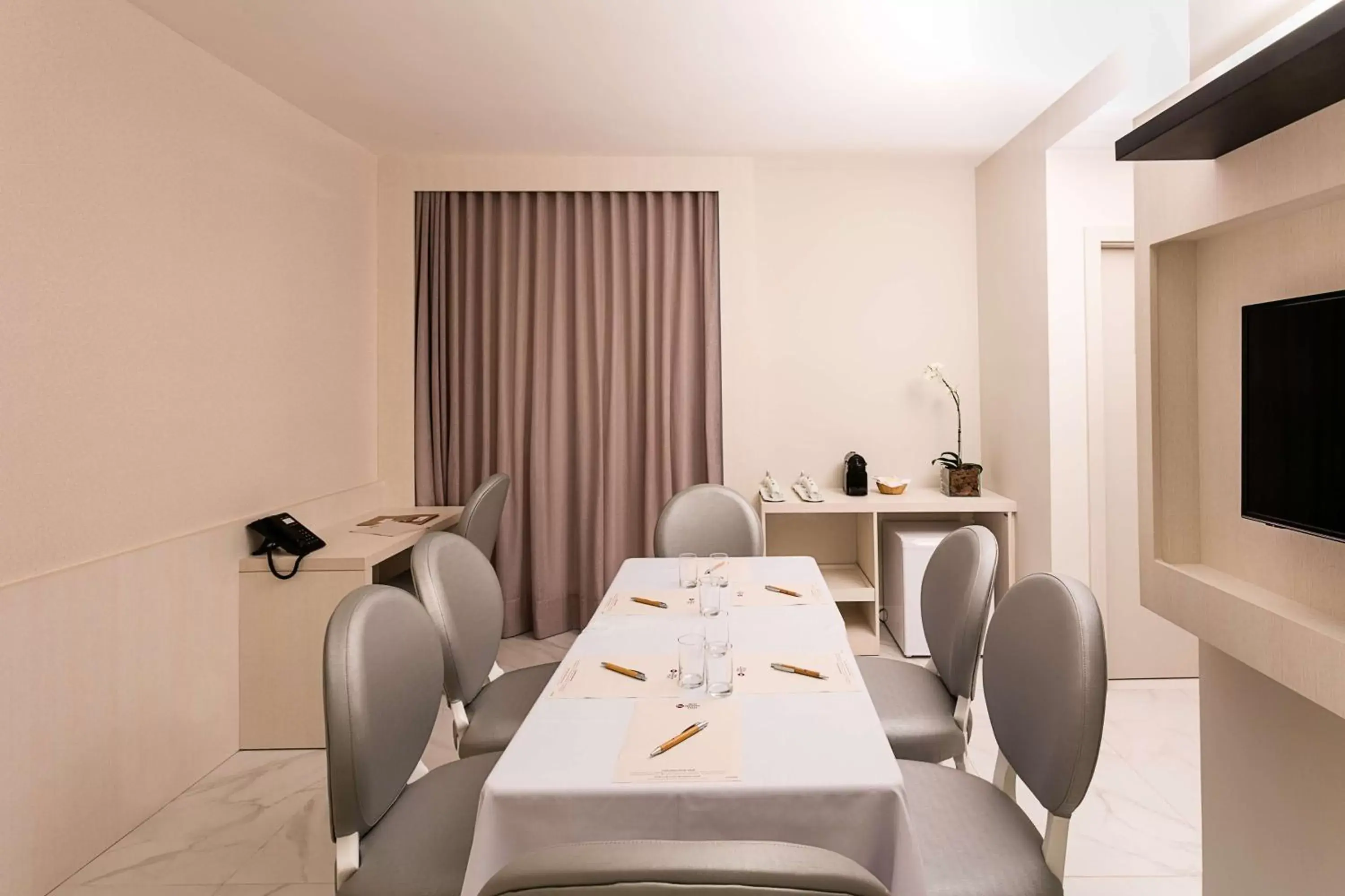 On site, Restaurant/Places to Eat in Nobile Hotel Copacabana Design