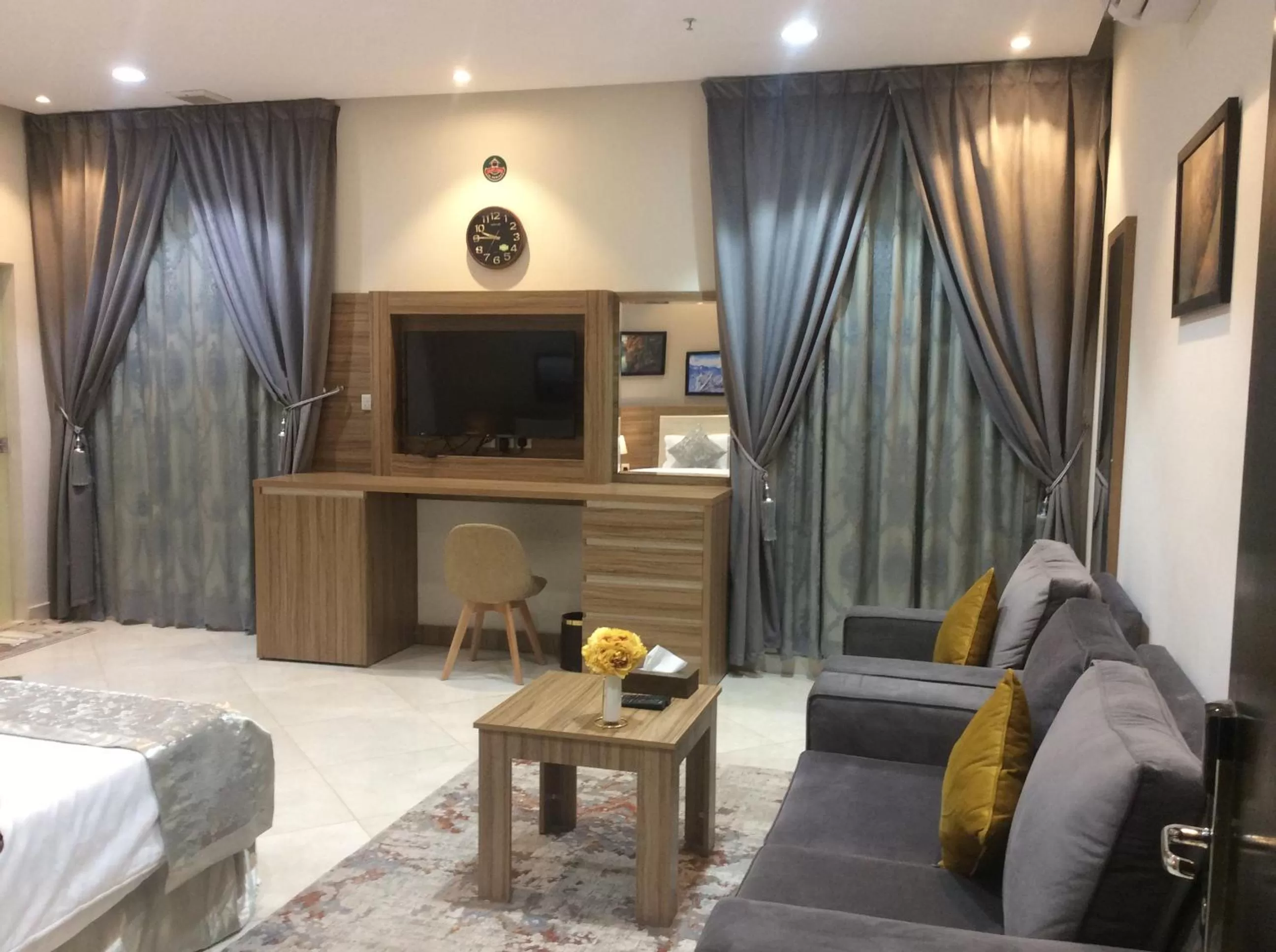 Seating area, Bed in Admire Apart' Hotel