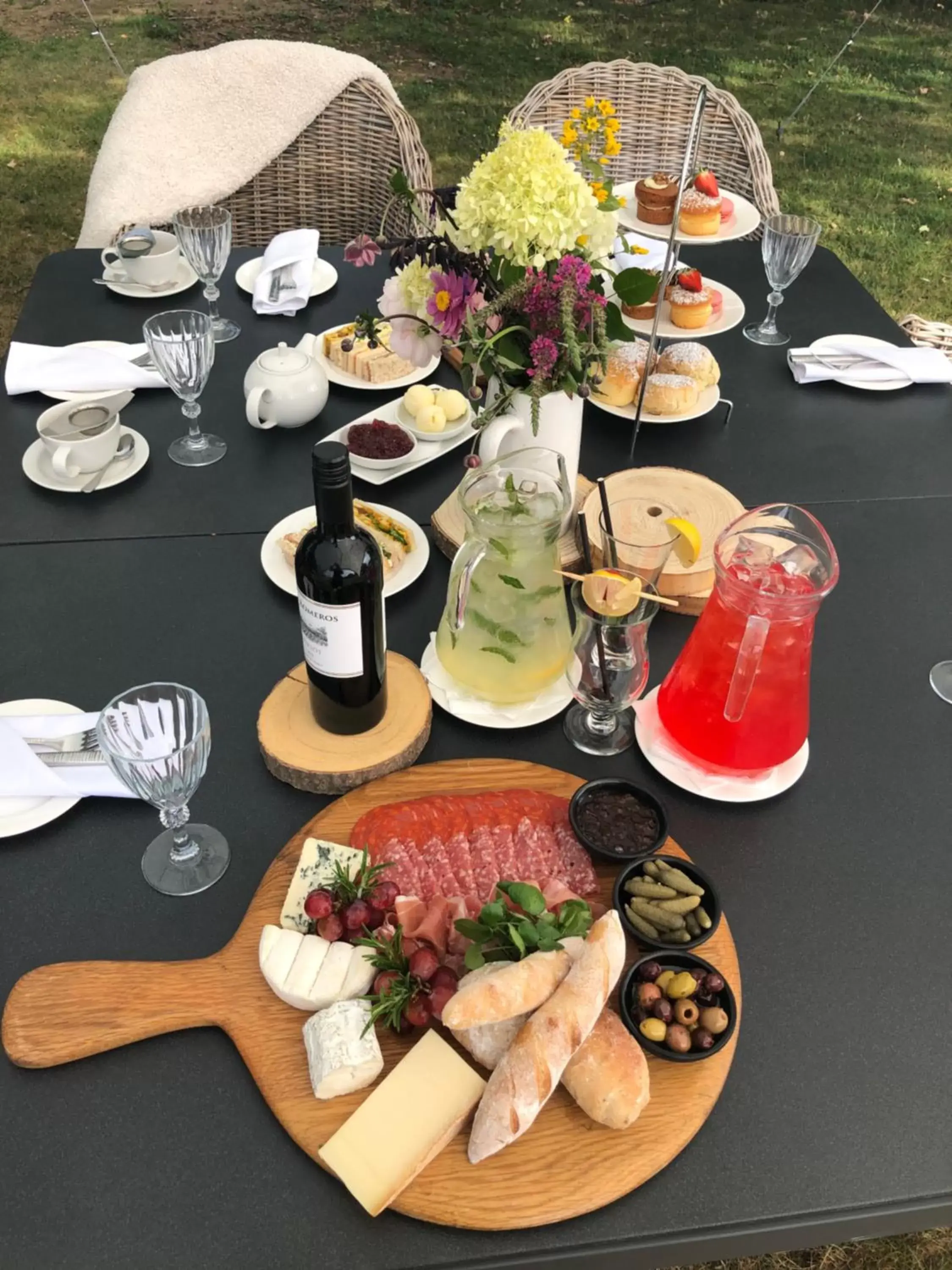 Food and drinks in Stoke Place- Part of the Cairn Collection