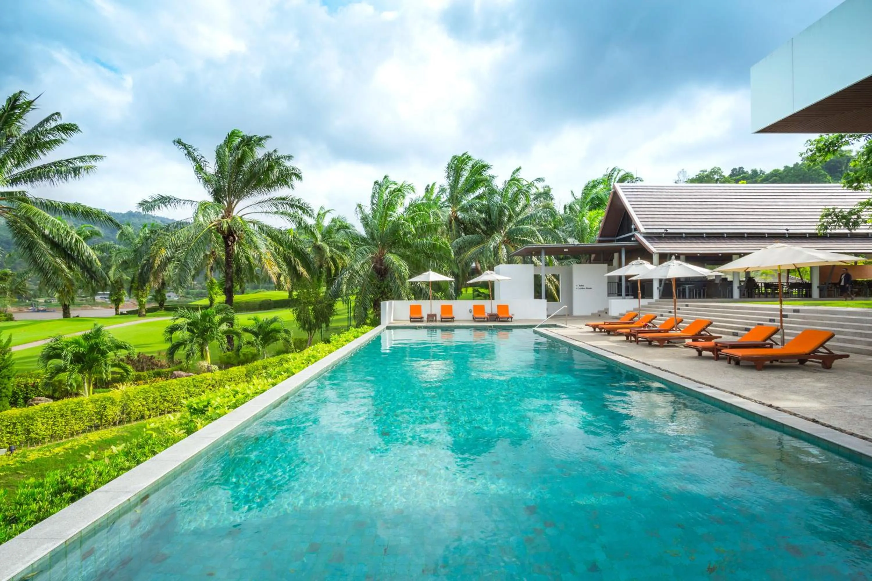Swimming pool in Tinidee Golf Resort Phuket