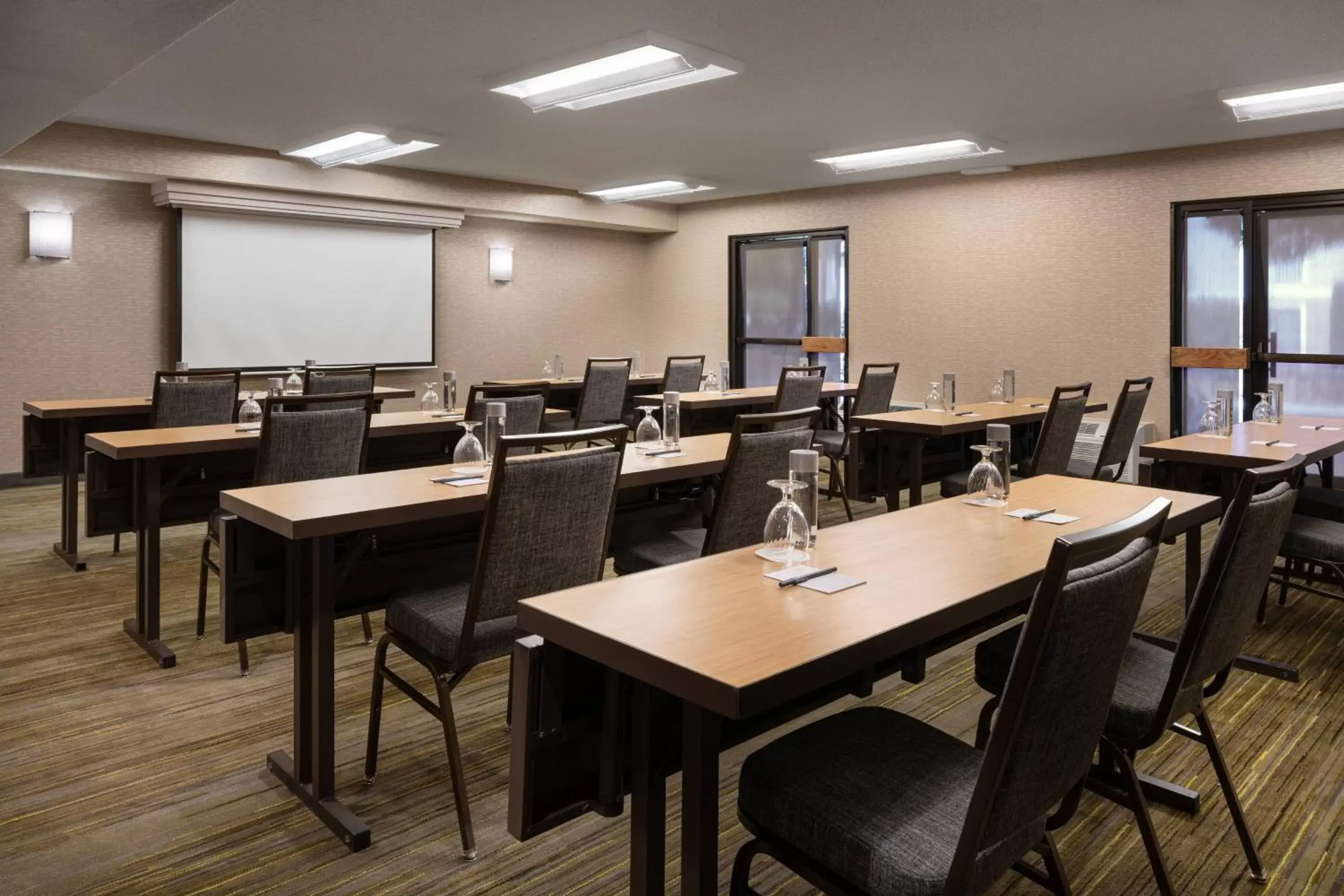 Meeting/conference room in Courtyard by Marriott Las Vegas Convention Center