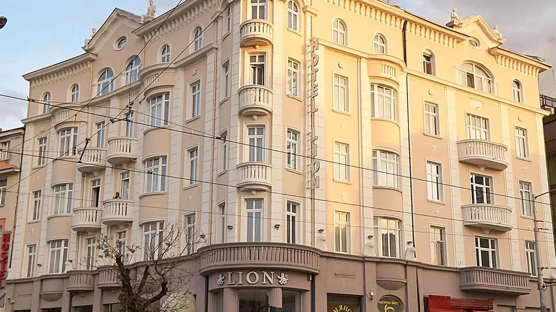 Property Building in Hotel Lion Sofia