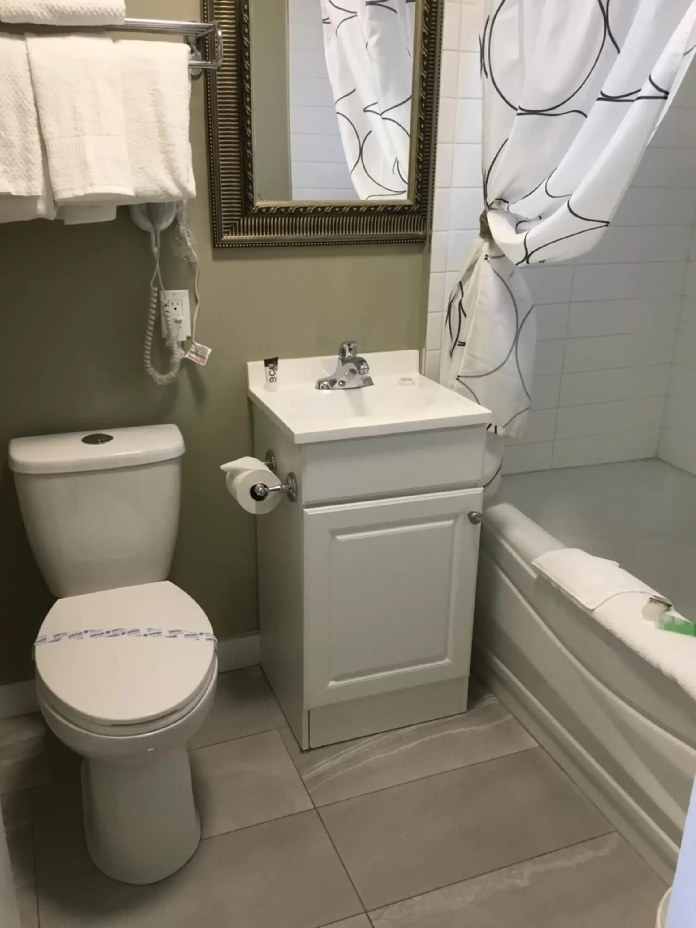 Bathroom in Ace Motel