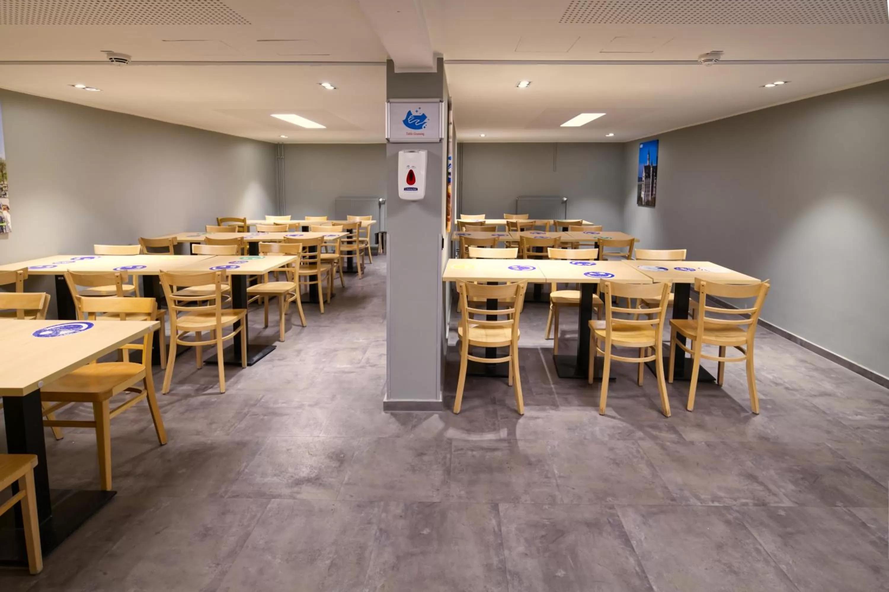 Restaurant/places to eat in a&o München Hackerbrücke