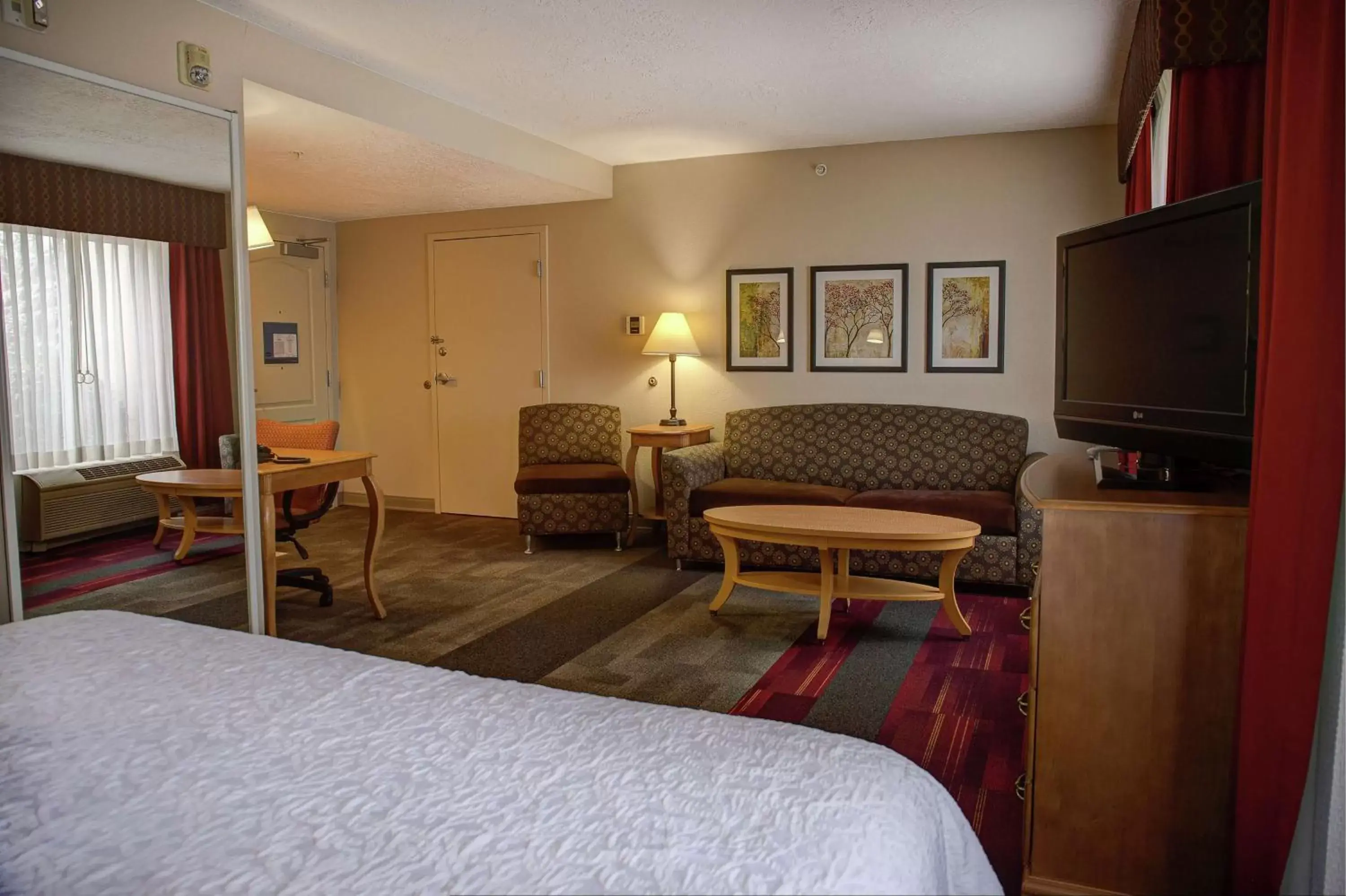 Bedroom, Bed in Hampton Inn Cedar City Bedroom, Bed in Hampton Inn Cedar City