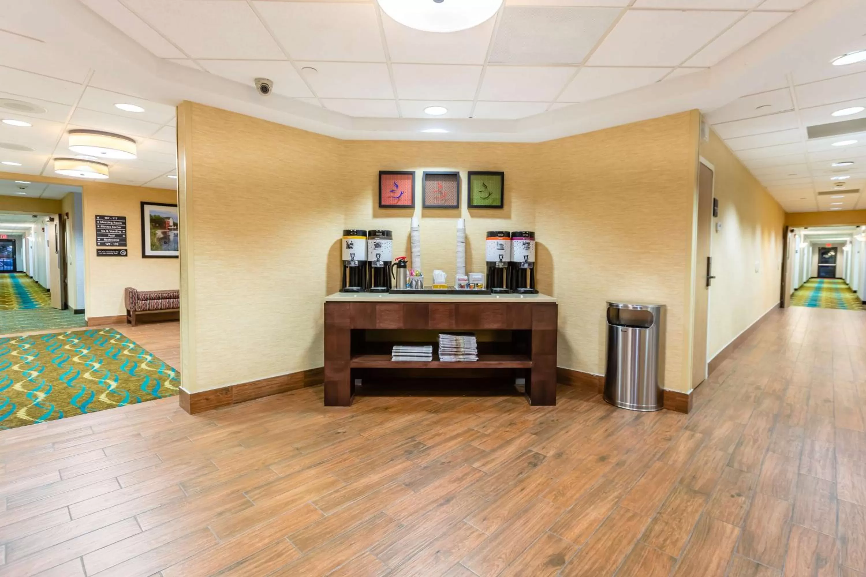 Lobby or reception in Hampton Inn St Charles St Peters