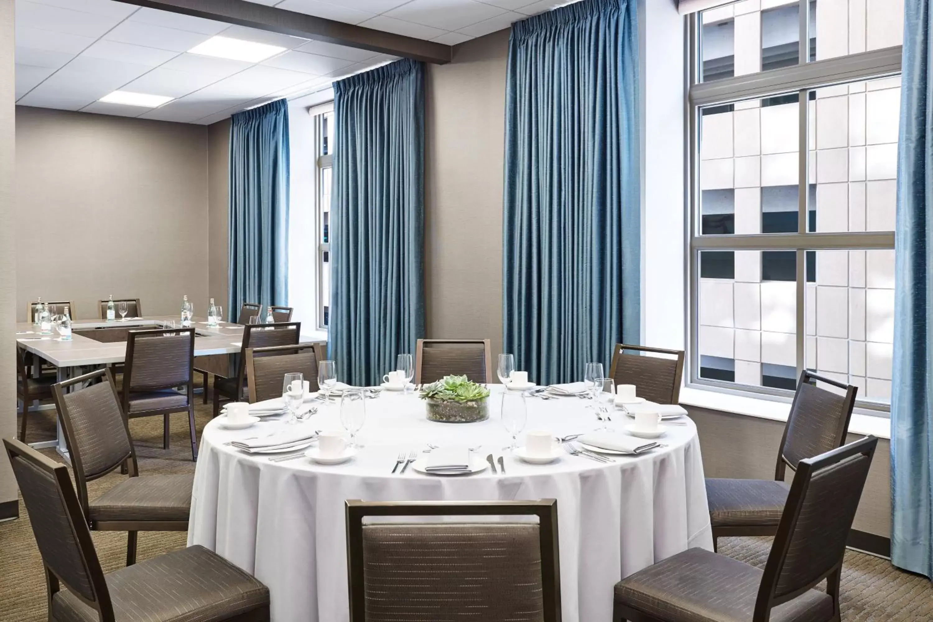 Meeting/conference room, Restaurant/Places to Eat in The Westin Book Cadillac Detroit