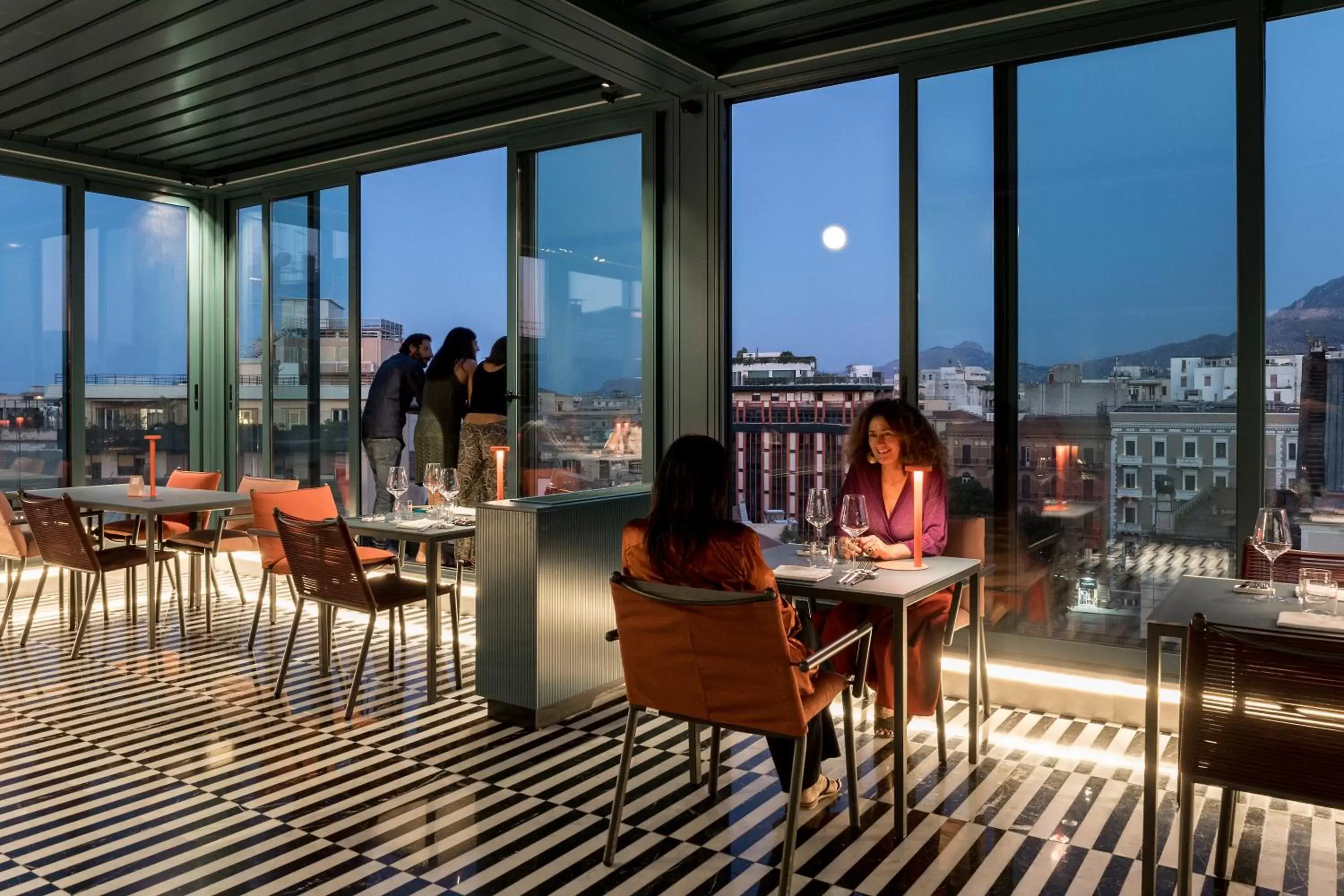 Restaurant/places to eat in Hotel Plaza Opéra Restaurant/places to eat in Hotel Plaza Opéra