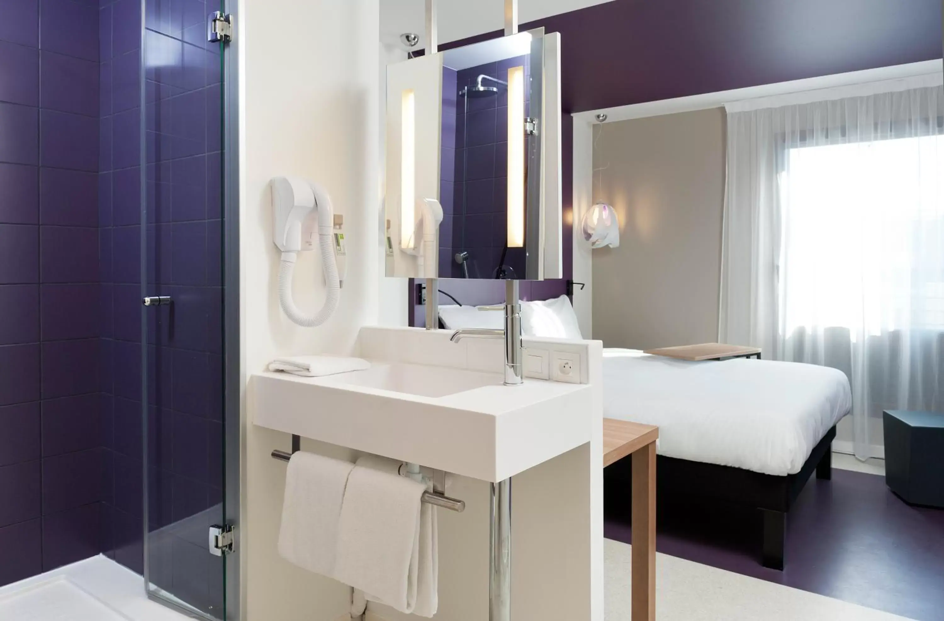 Shower, Bathroom in ibis Styles Nimes Gare Centre