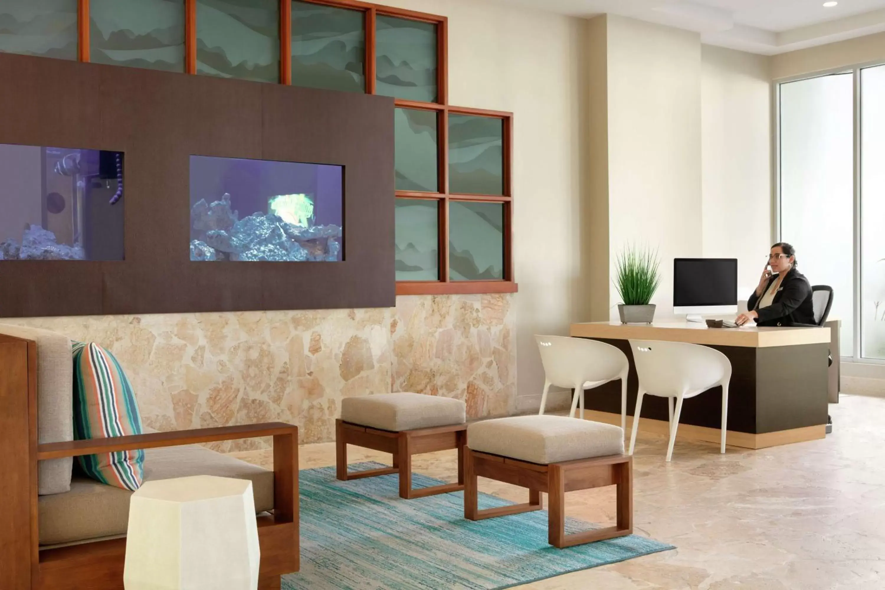 Lobby or reception in Embassy Suites by Hilton San Juan - Hotel & Casino