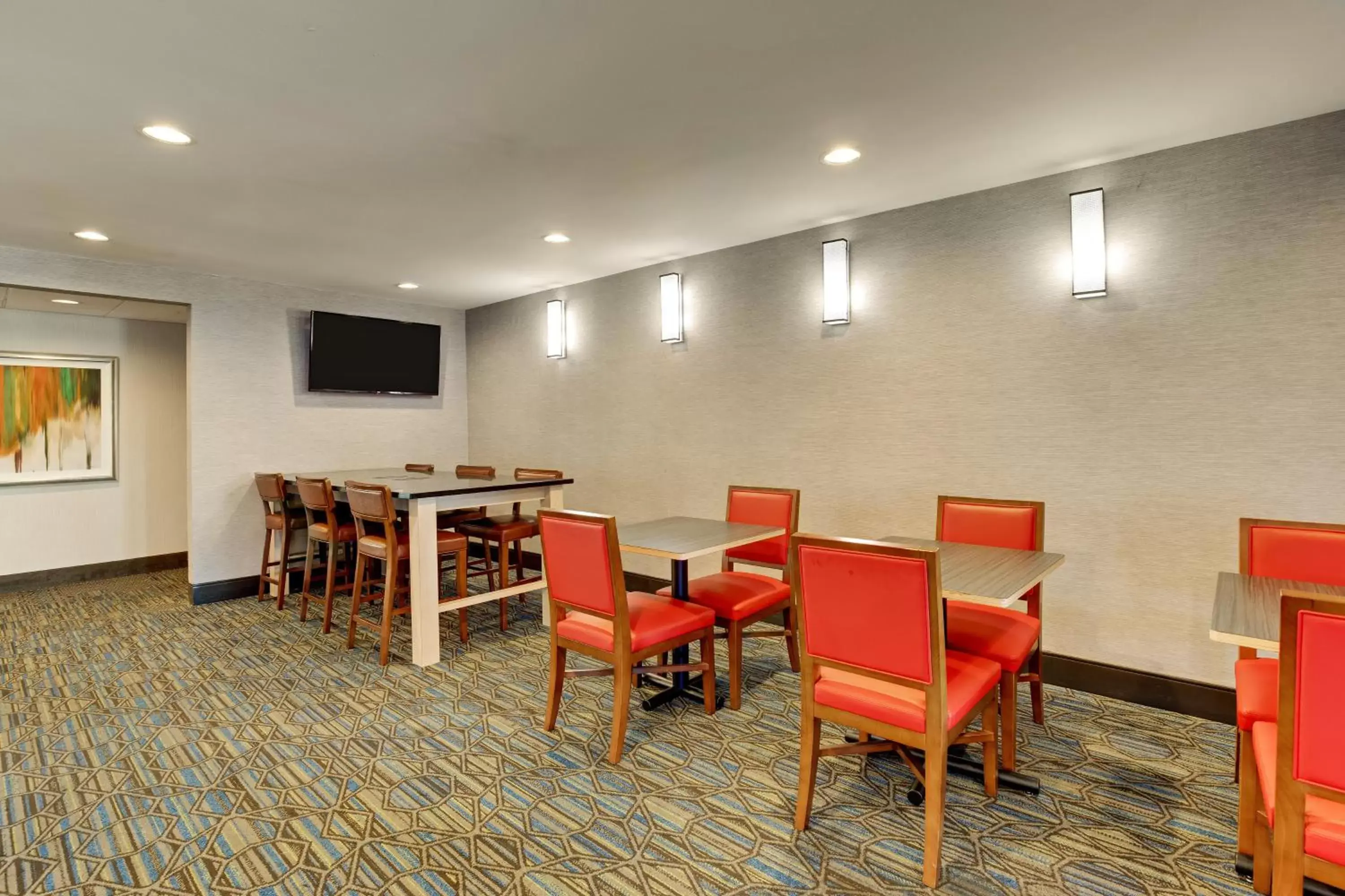 Breakfast, Restaurant/Places to Eat in Holiday Inn Express Nashville W-I40, an IHG Hotel