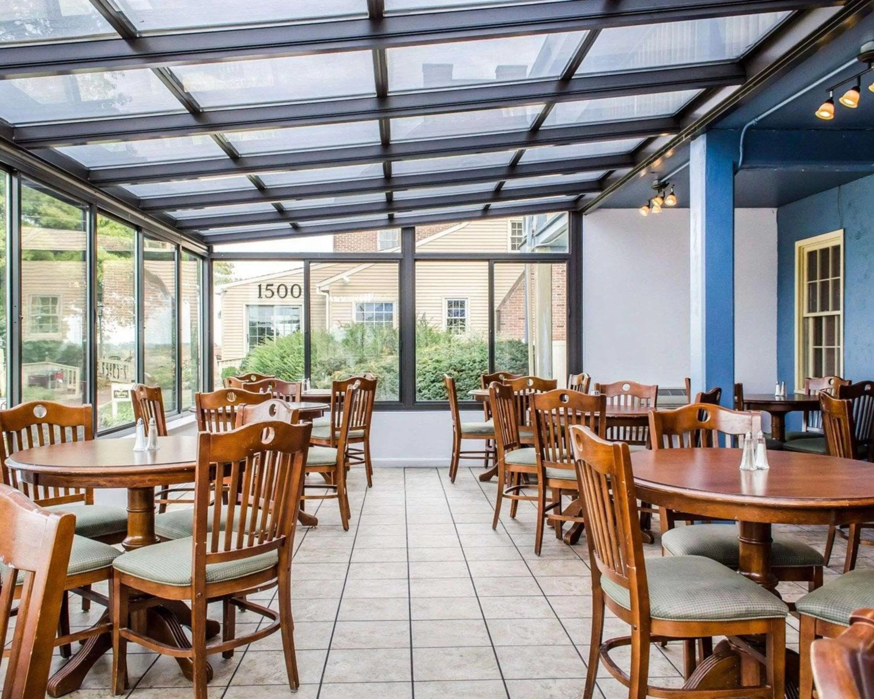 Restaurant/places to eat in Clarion Inn Strasburg - Lancaster