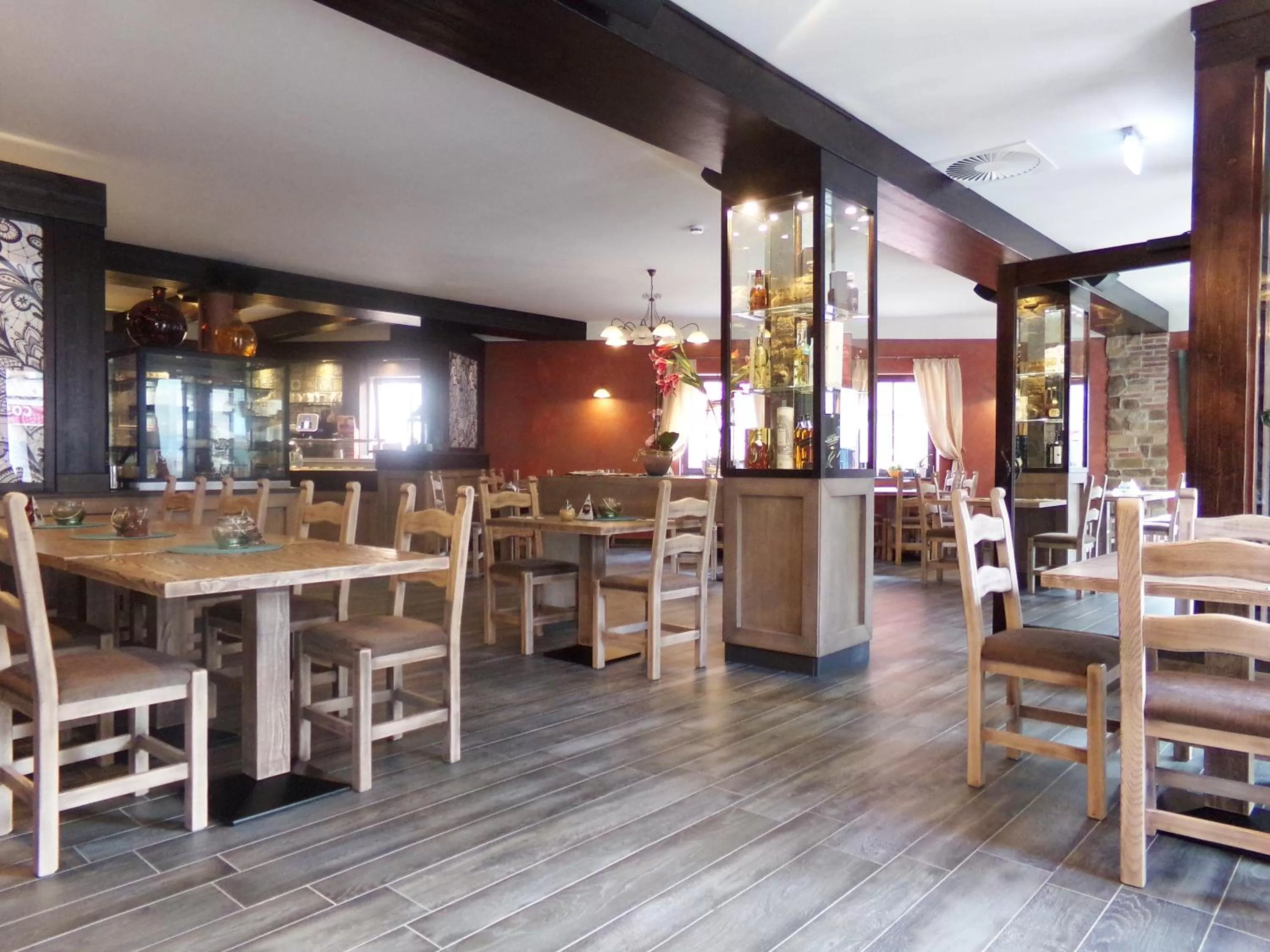 Restaurant/places to eat in Hotel im Ried