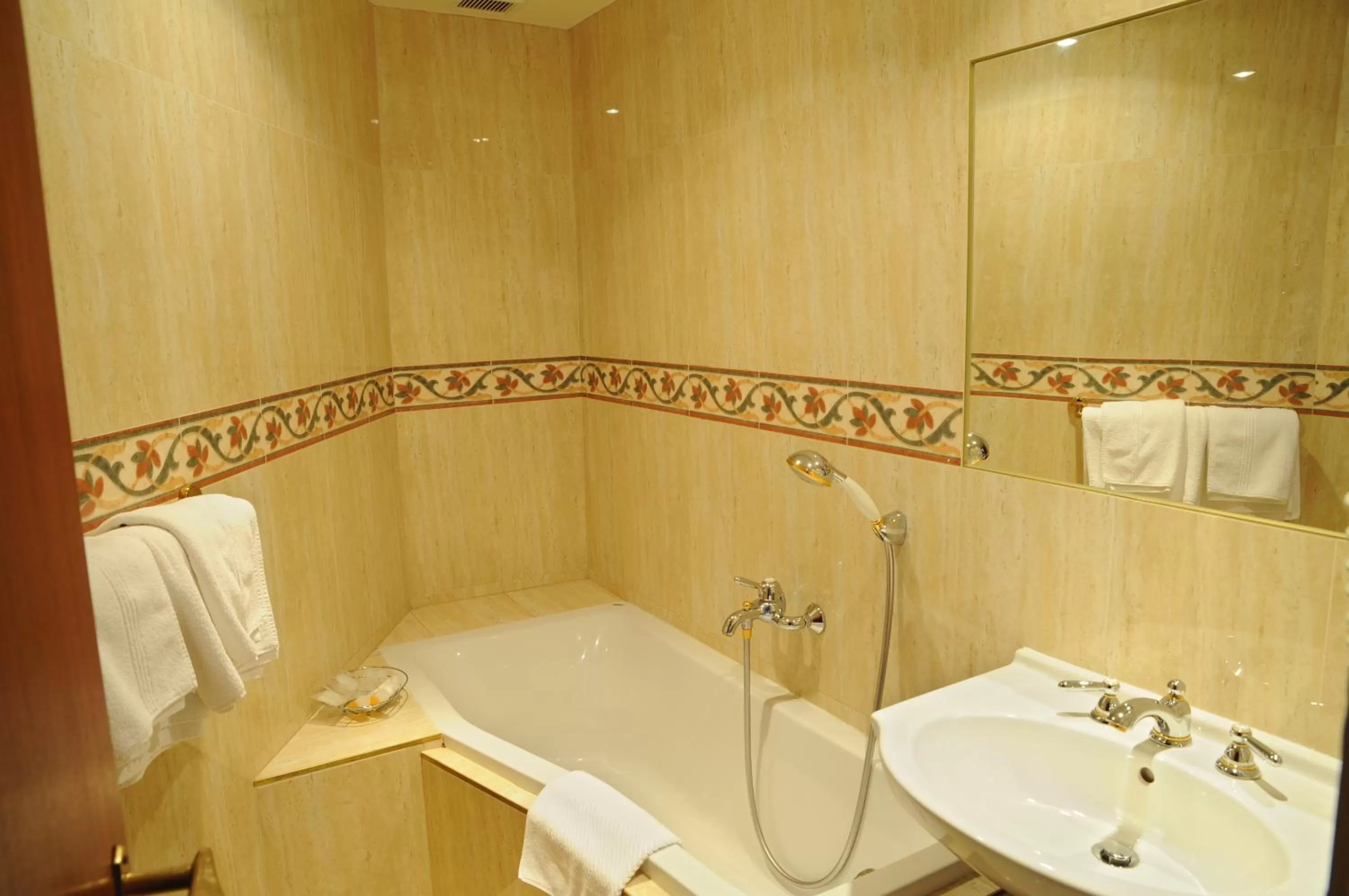 Bathroom in Grandhotel Garni
