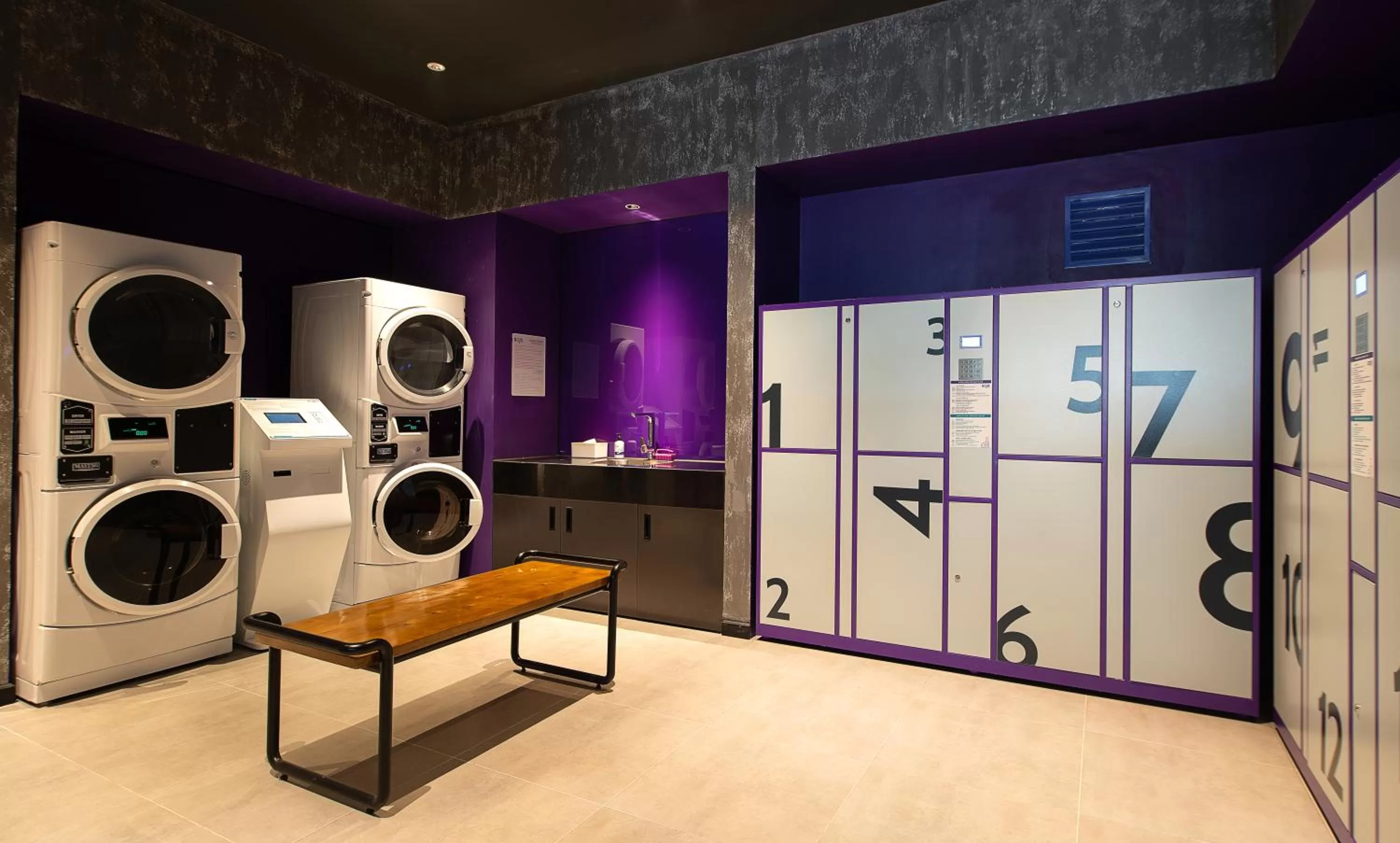 microwave in Tru by Hilton Viet Tri City Centre