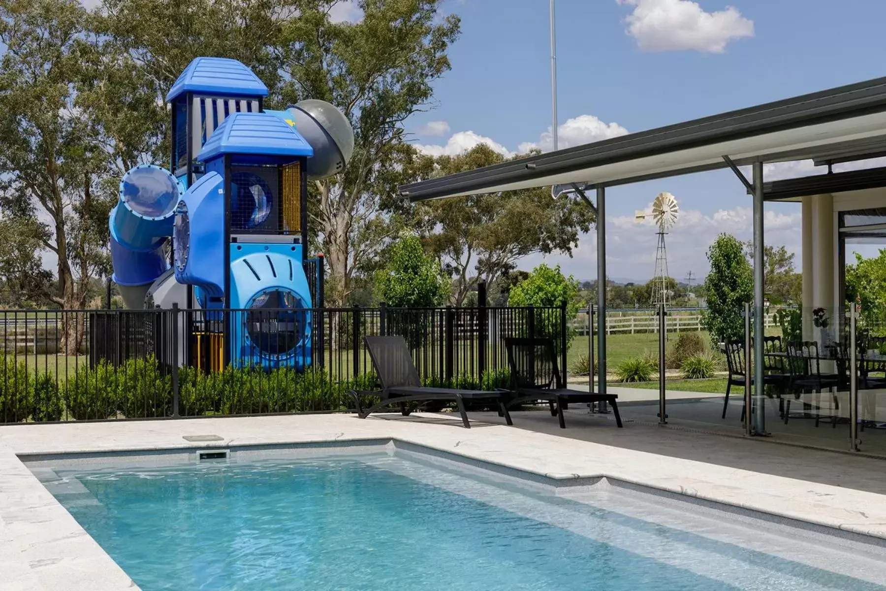 Swimming Pool in Stockmans Motel