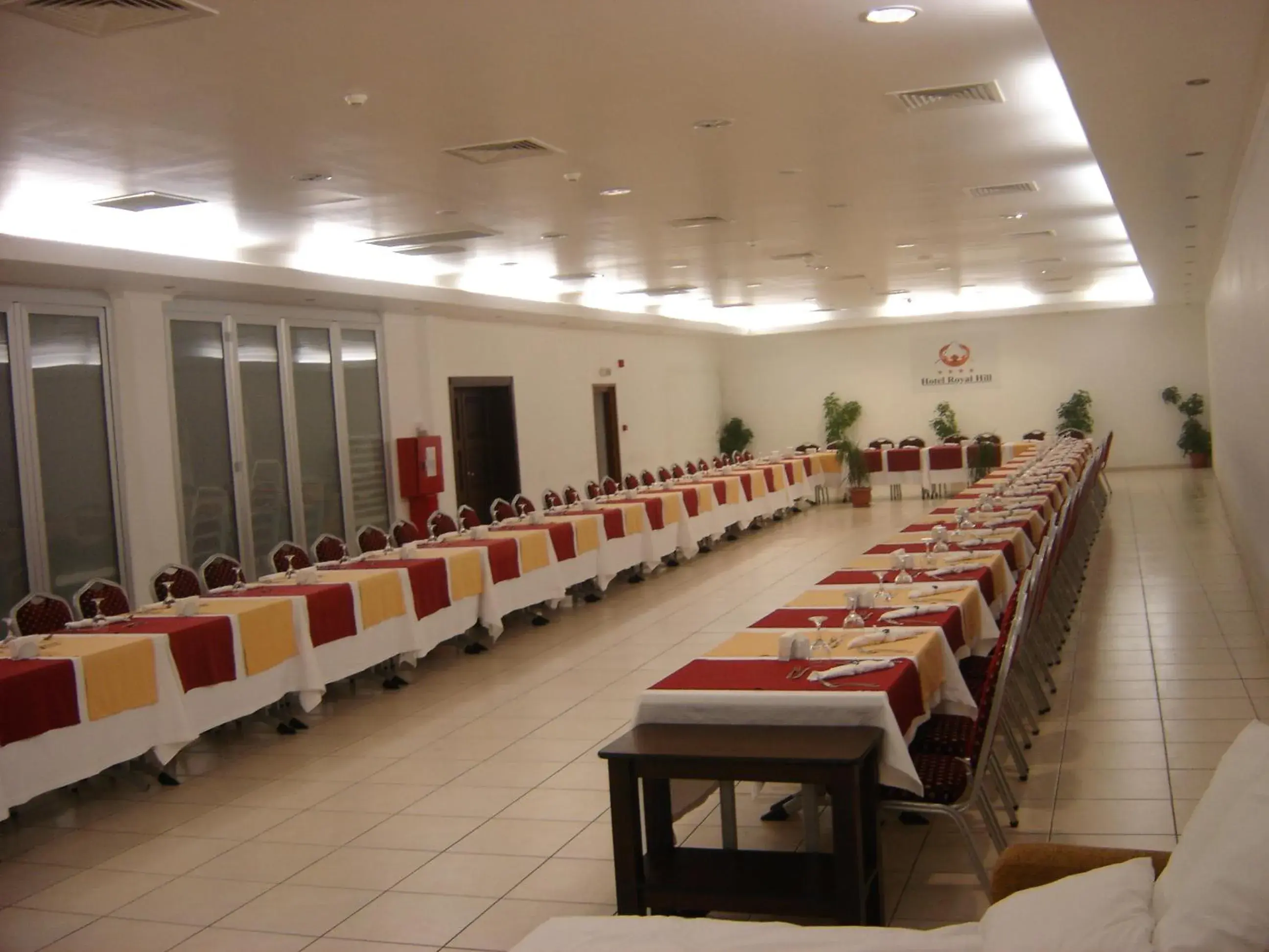 Business facilities in Hotel Royal Hill