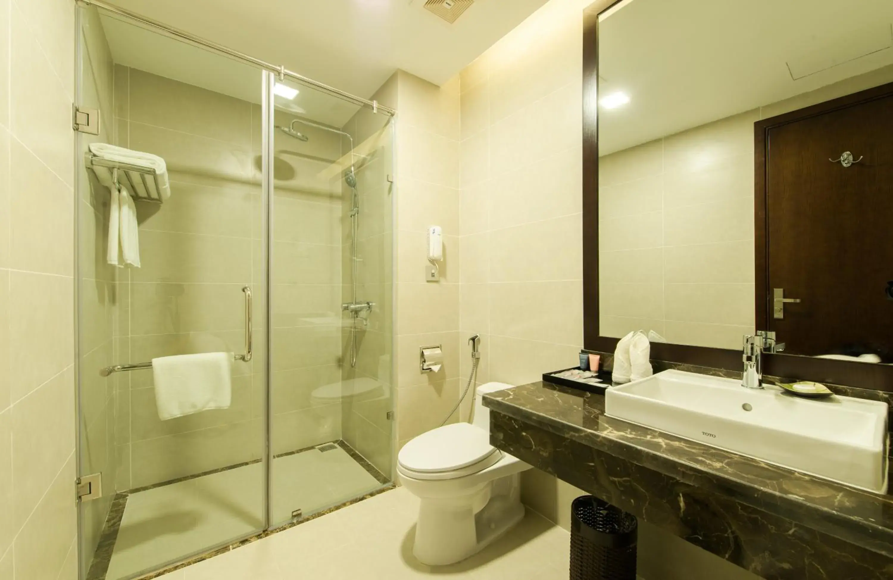 Bathroom in Muong Thanh Hanoi Centre Hotel