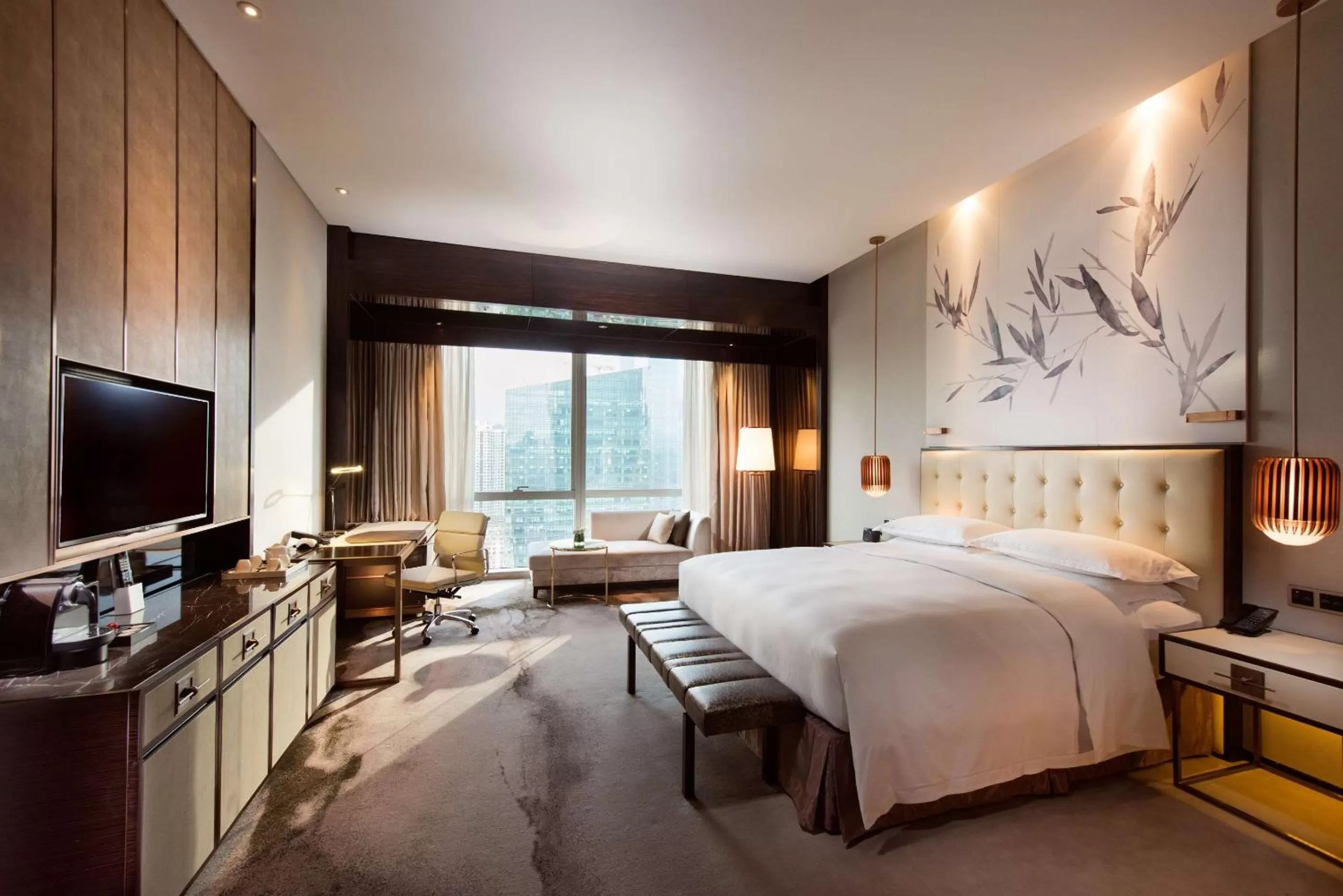 Bed in Hilton Shenzhen Futian, Metro Station at Hotel Front Door, Close to Futian Convention & Exhibition Center