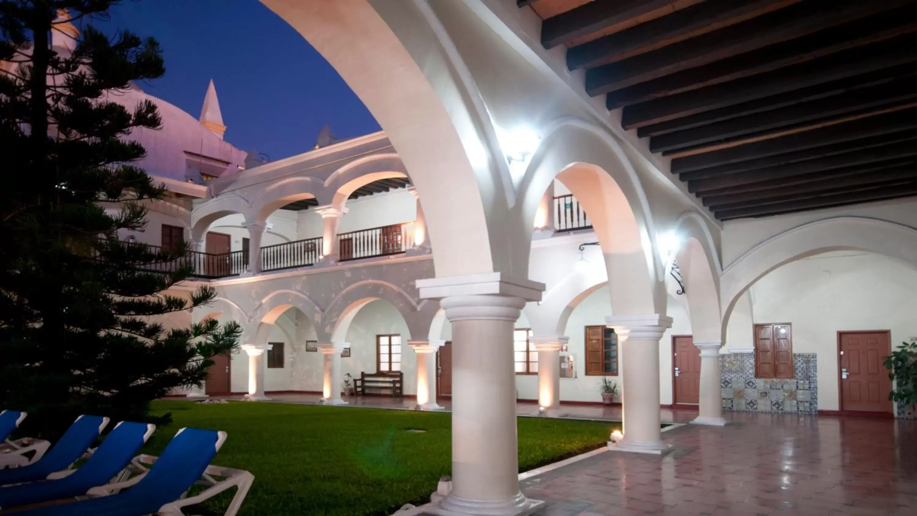 Lobby or reception in Holiday Inn Veracruz-Centro Historico, an IHG Hotel