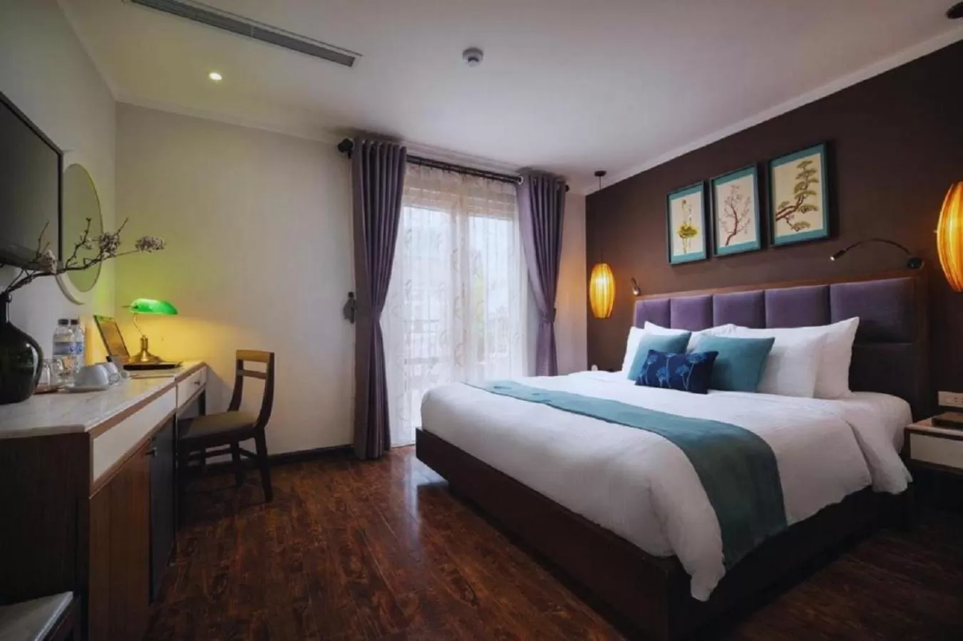 Photo of the whole room, Bed in Hotel Emerald Waters Classy