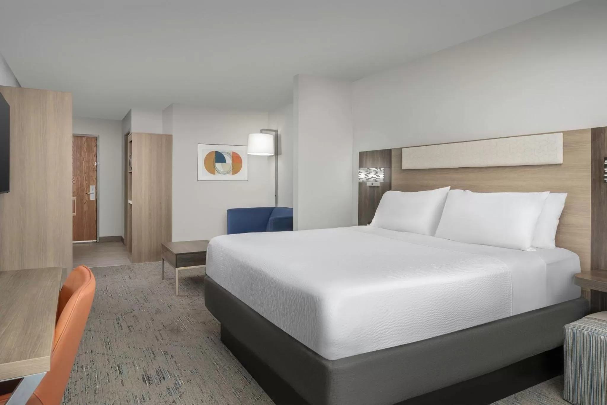 Photo of the whole room, Bed in Holiday Inn Express & Suites Superior by IHG