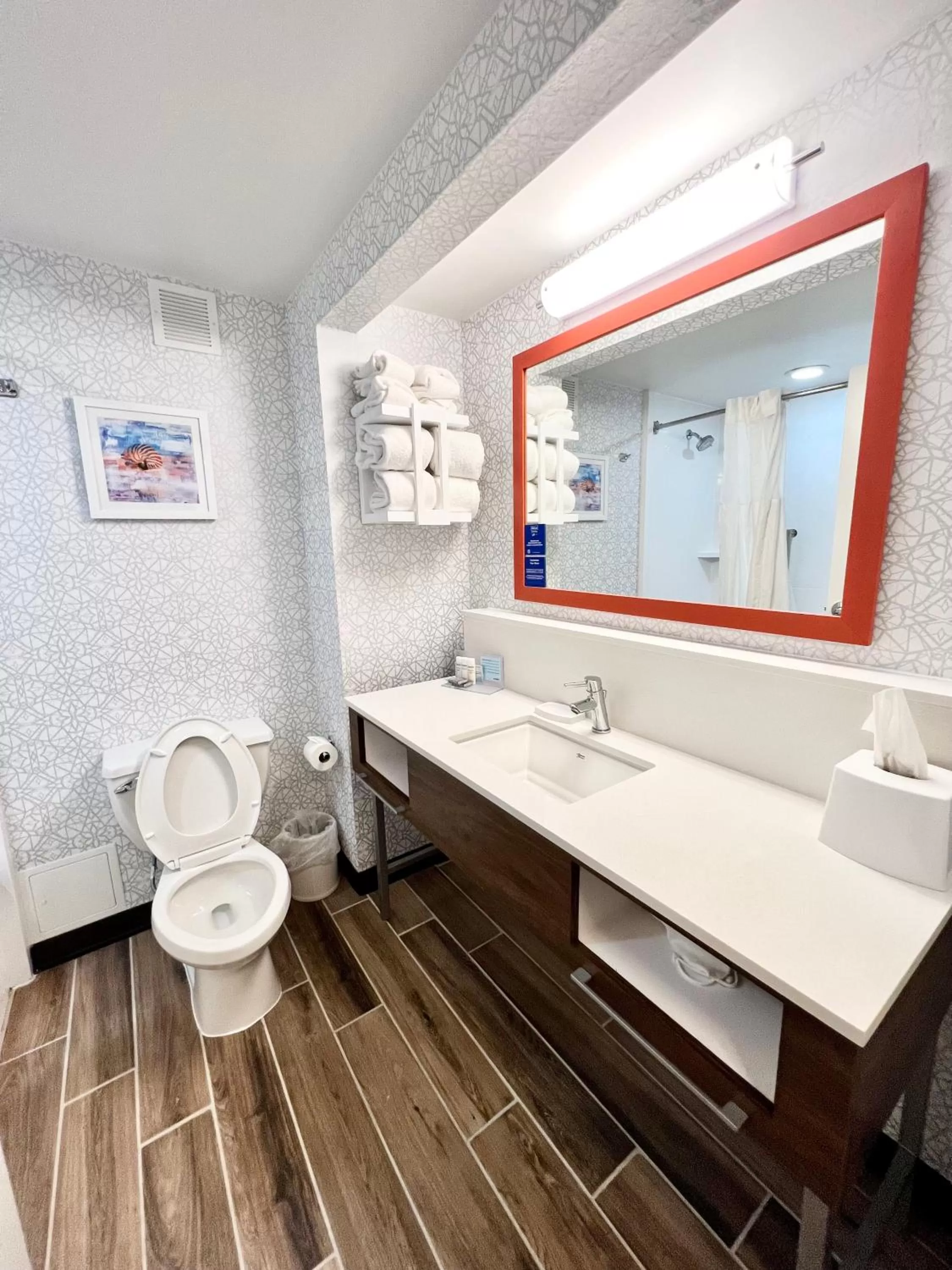 Bathroom in Hampton Inn Fort Walton Beach