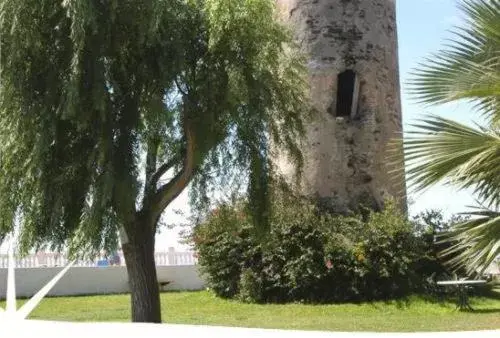 Natural landscape, Garden in Hotel Salobreña Suites