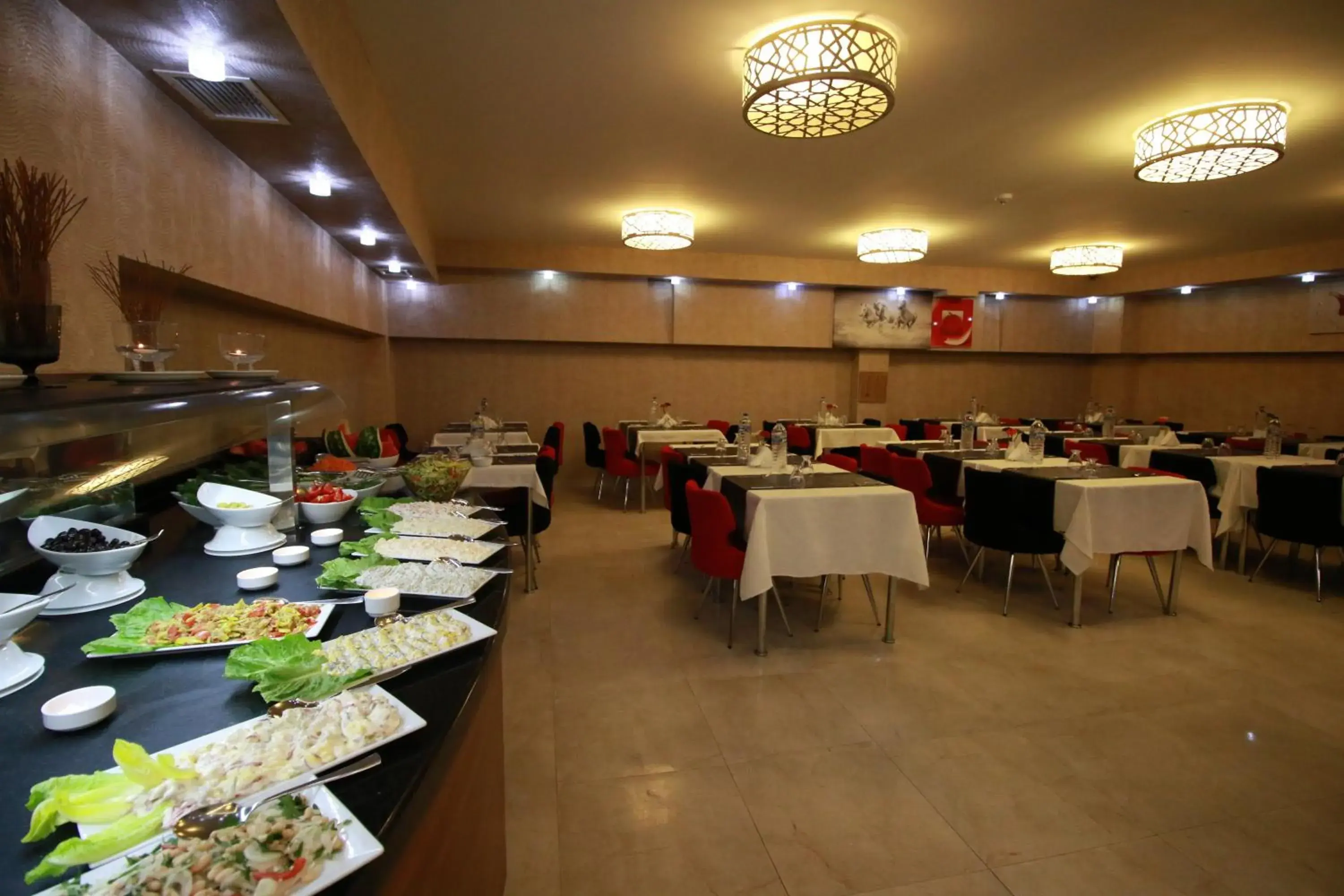 Breakfast, Restaurant/Places to Eat in HOTEL BUSİNESS HAN