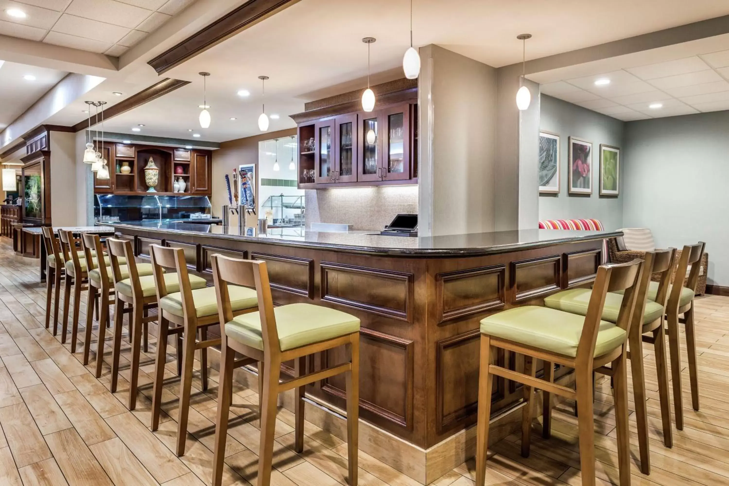 Lounge or bar, Restaurant/Places to Eat in Hilton Garden Inn Gainesville