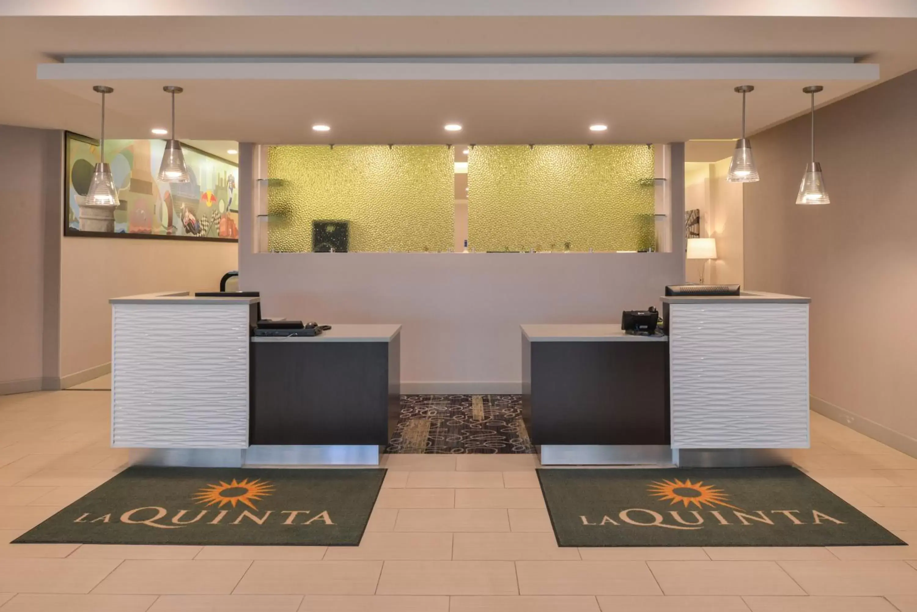 Lobby or reception, Lobby/Reception in La Quinta by Wyndham Indianapolis South