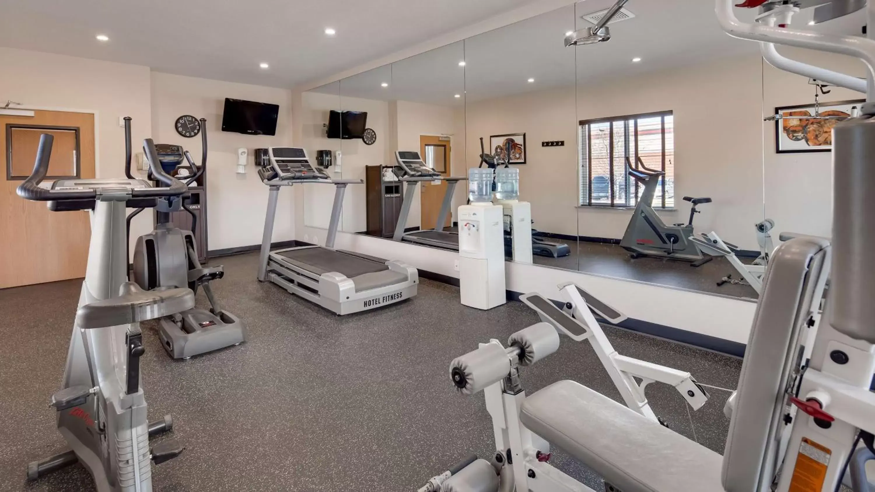 Fitness centre/facilities in Best Western Plus Gateway Inn & Suites - Aurora Fitness centre/facilities in Best Western Plus Gateway Inn & Suites - Aurora