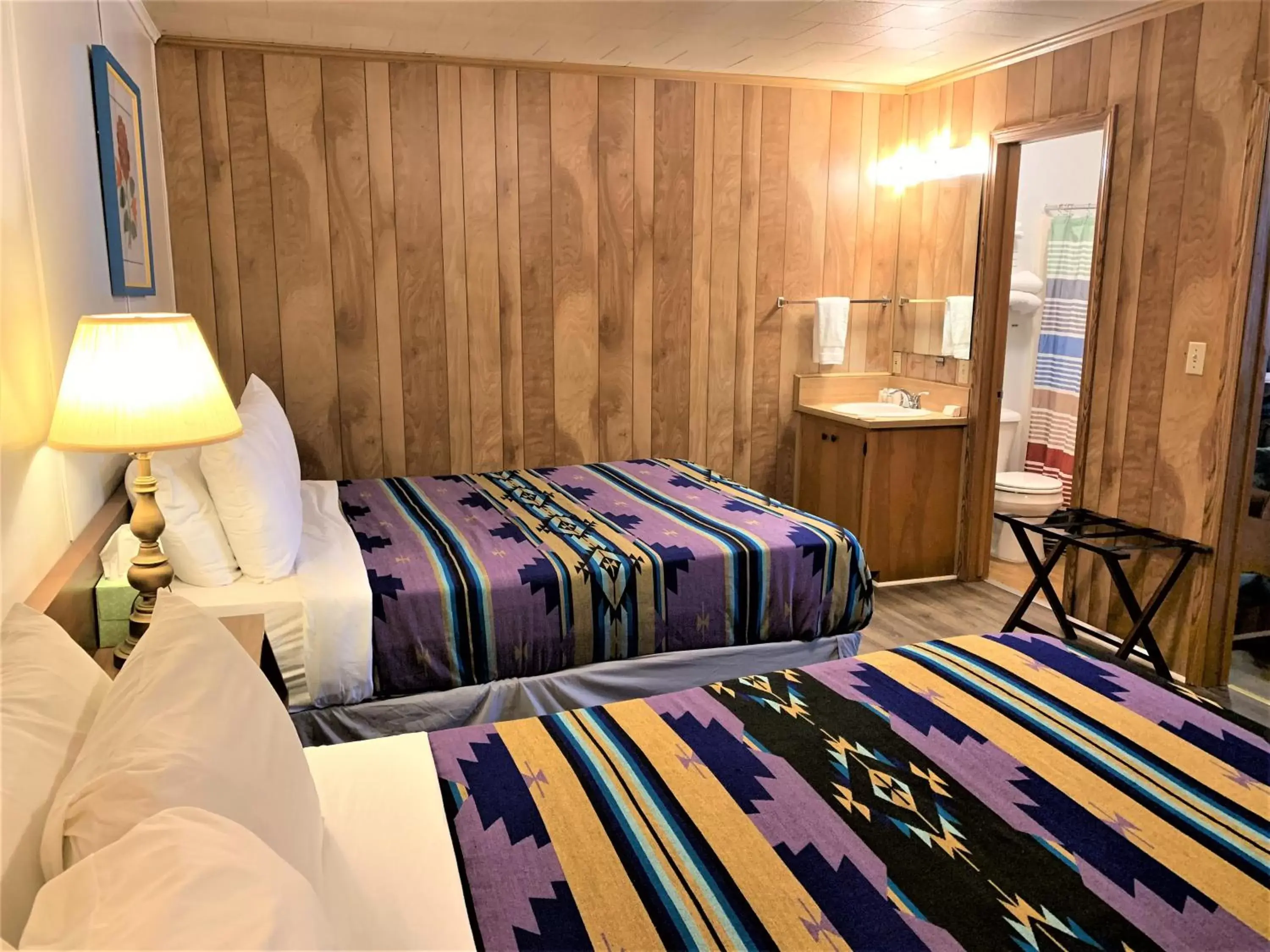 Bedroom, Bed in Hotel Kitsmiller on Main