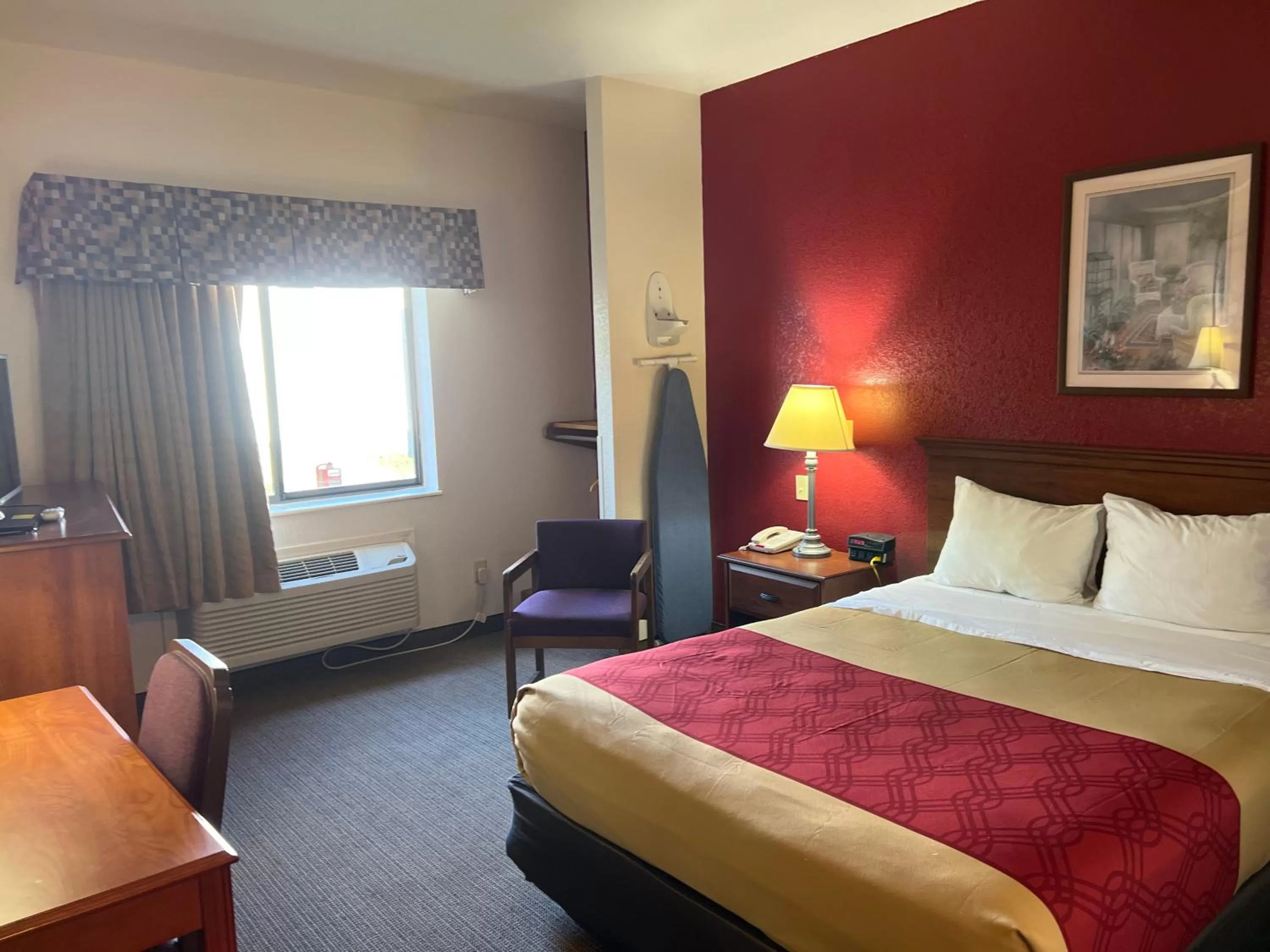 Bed in Express Inn & suites