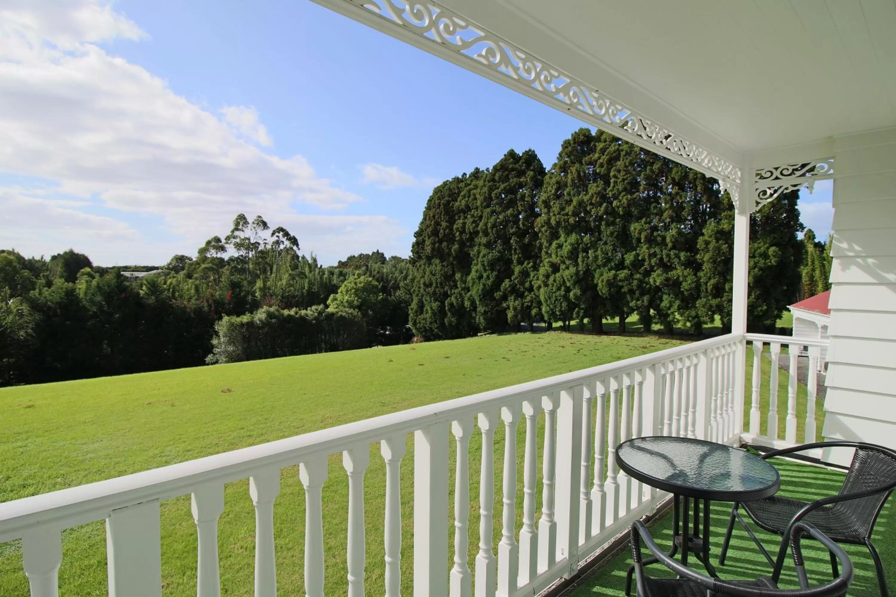 Garden view in Kerikeri Park Lodge