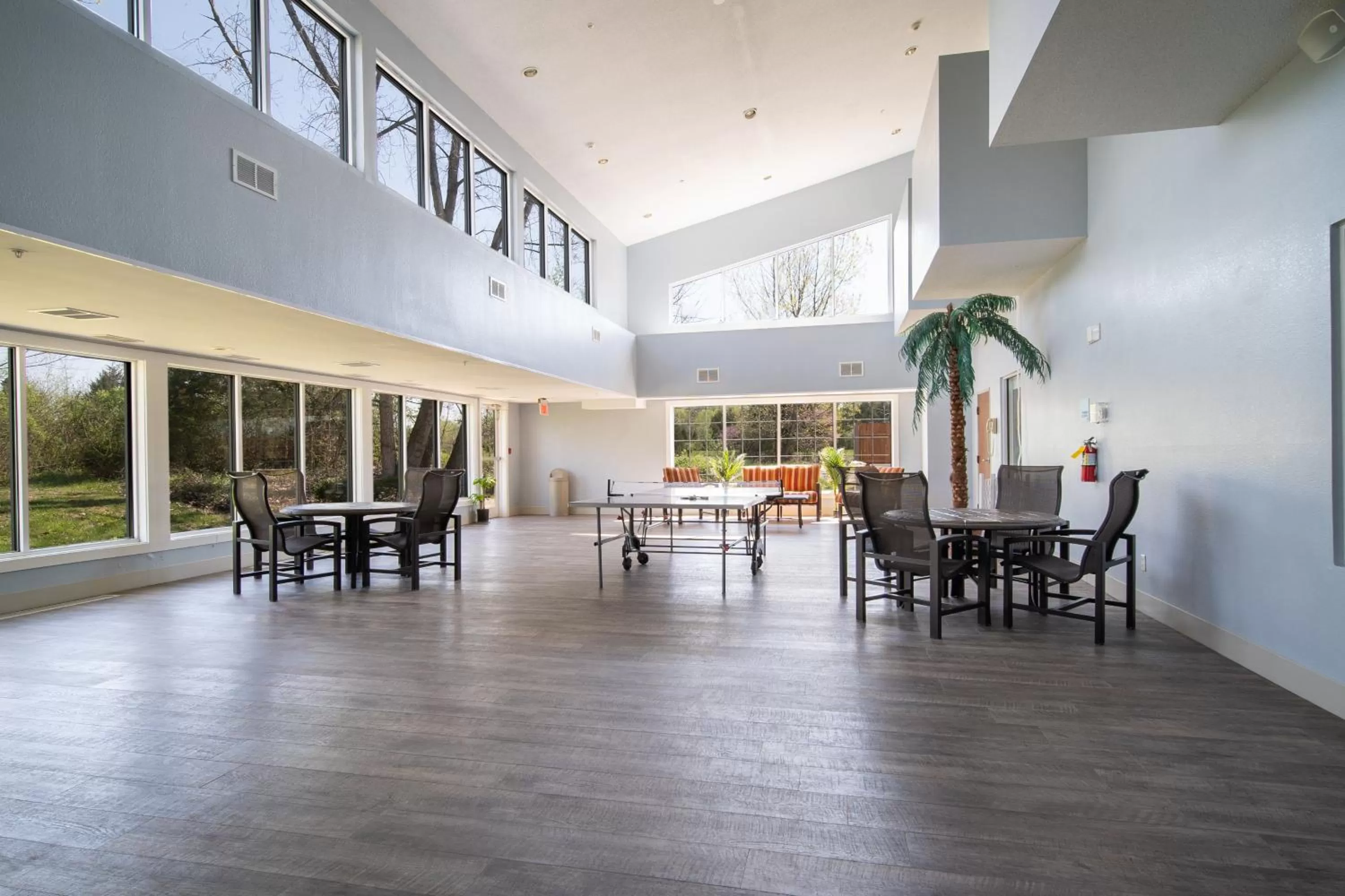 Area and facilities in Holiday Inn Express Hotel & Suites Bedford by IHG