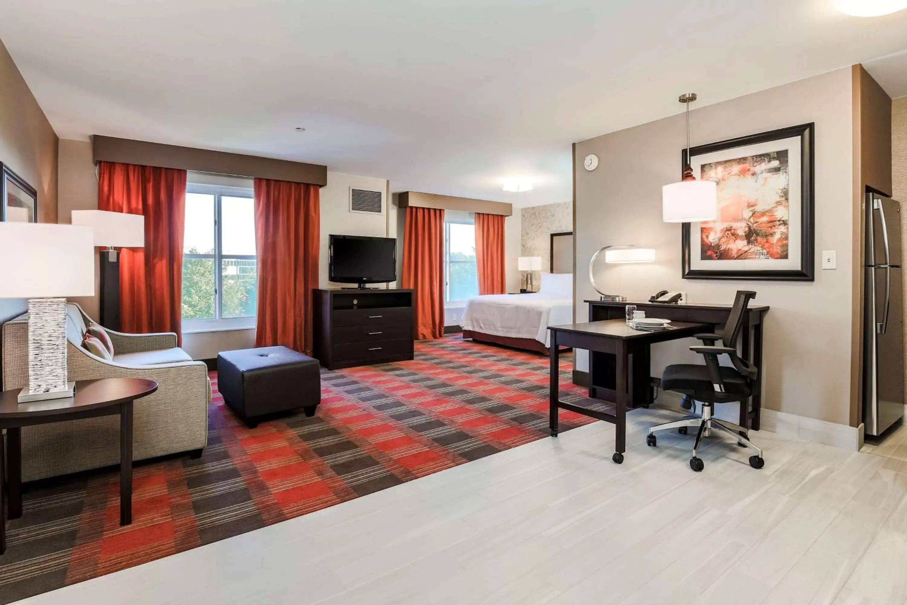 Bedroom, Seating Area in Homewood Suites by Hilton Long Island-Melville