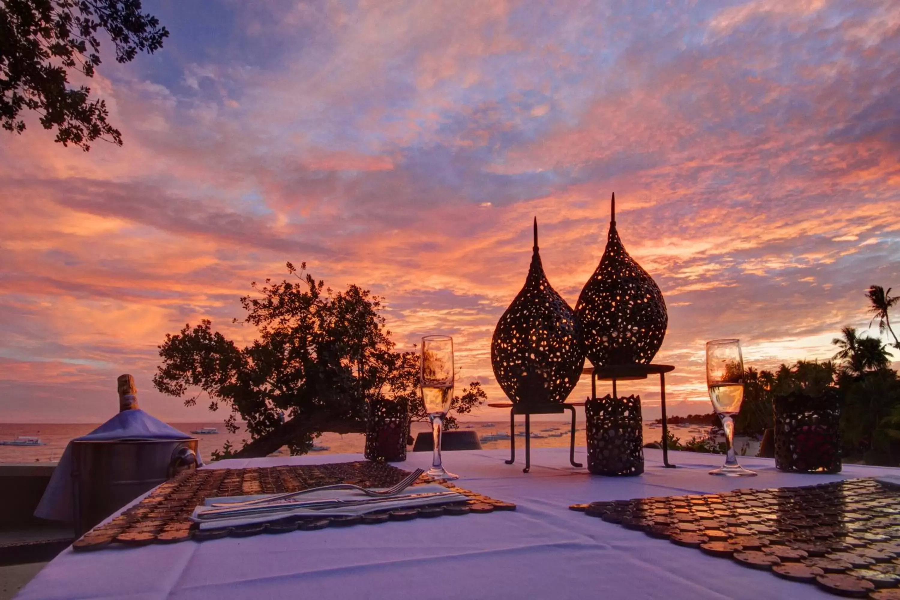 Decorative detail, Sunrise/Sunset in Amorita Resort