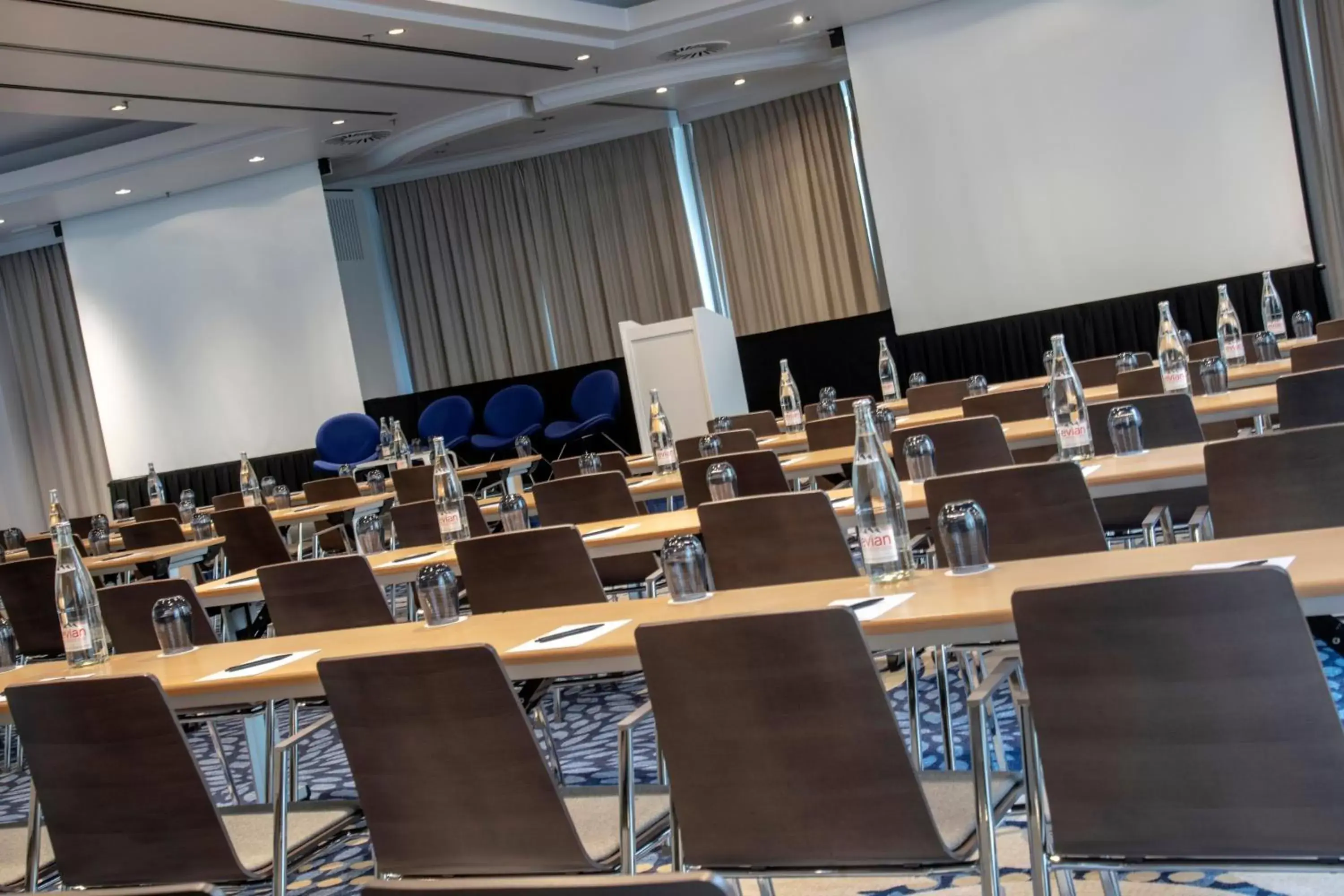 Meeting/conference room in Renaissance Brussels Hotel