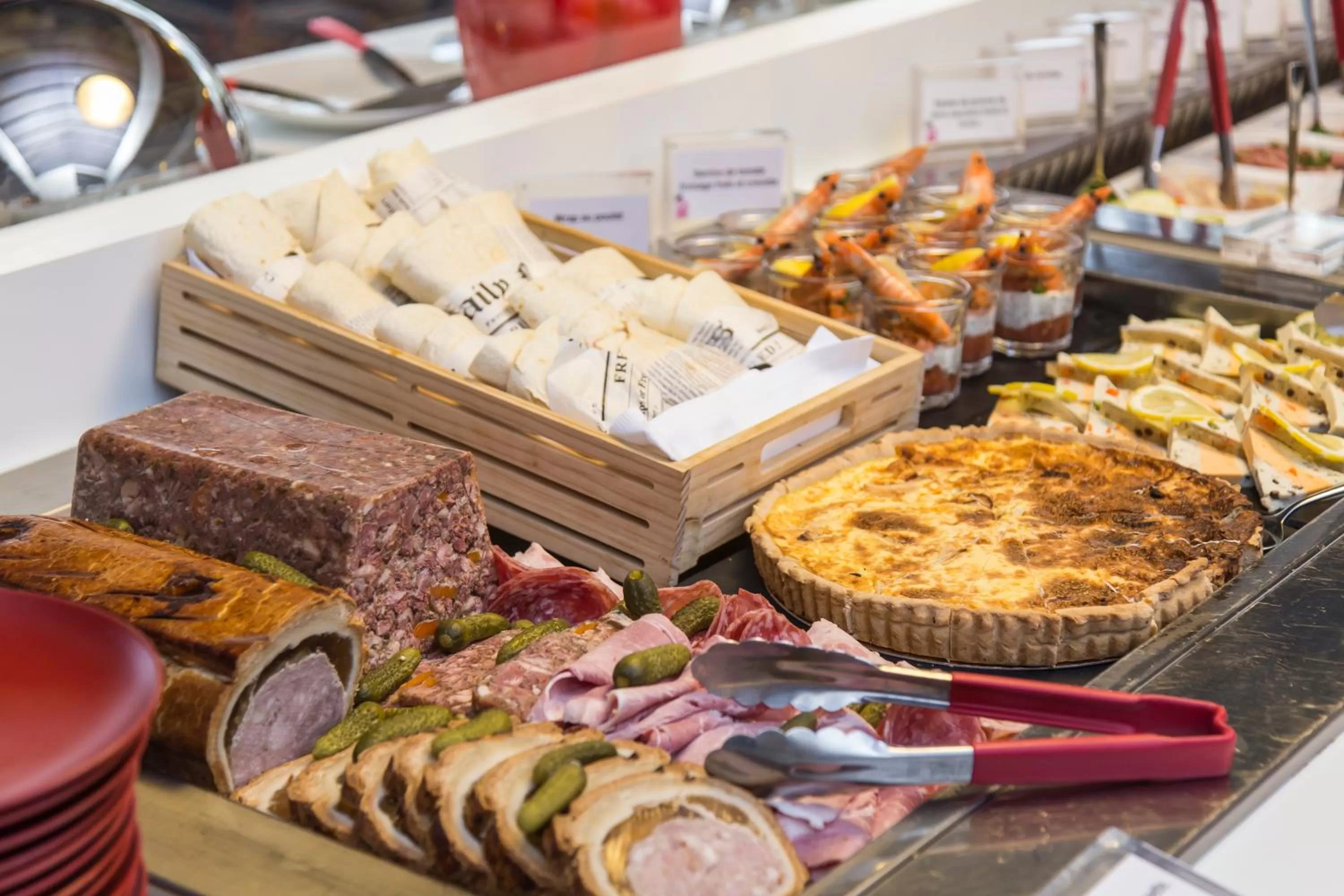 Restaurant/places to eat in Kyriad Montchanin le Creusot