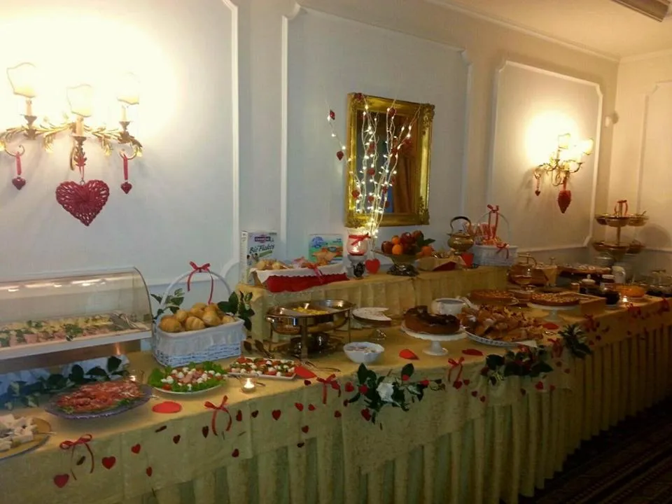 Food and drinks in Hotel Royal