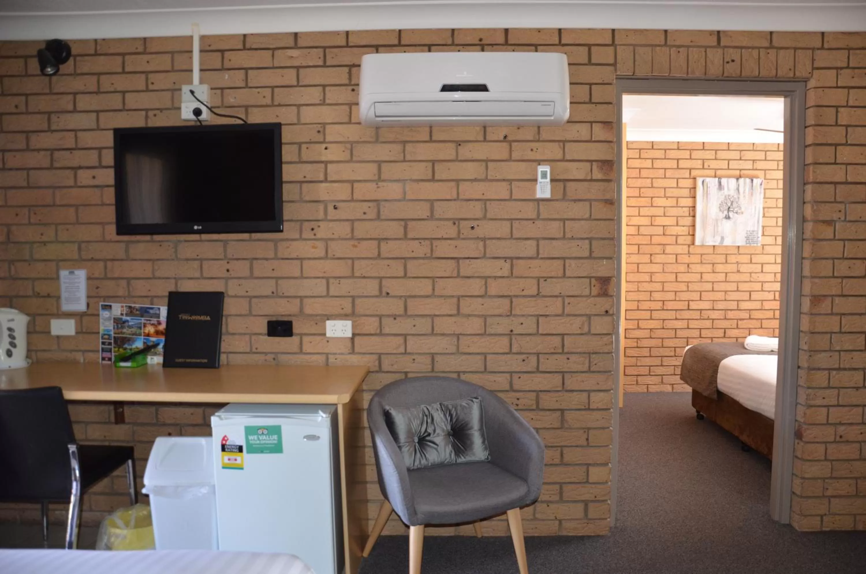 Coffee/tea facilities, Bed in Sunray Motor Inn