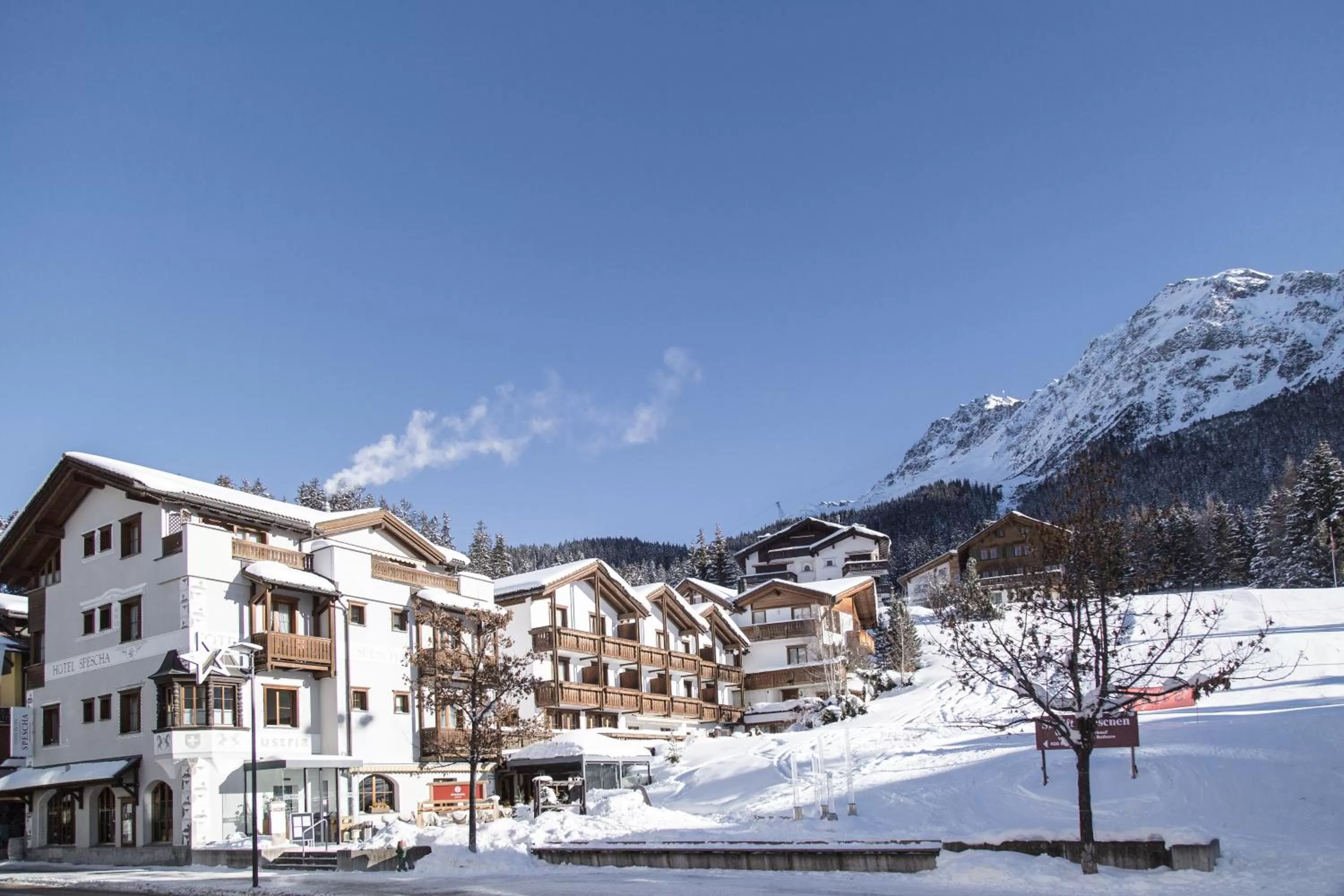 Facade/entrance in Hotel Spescha
