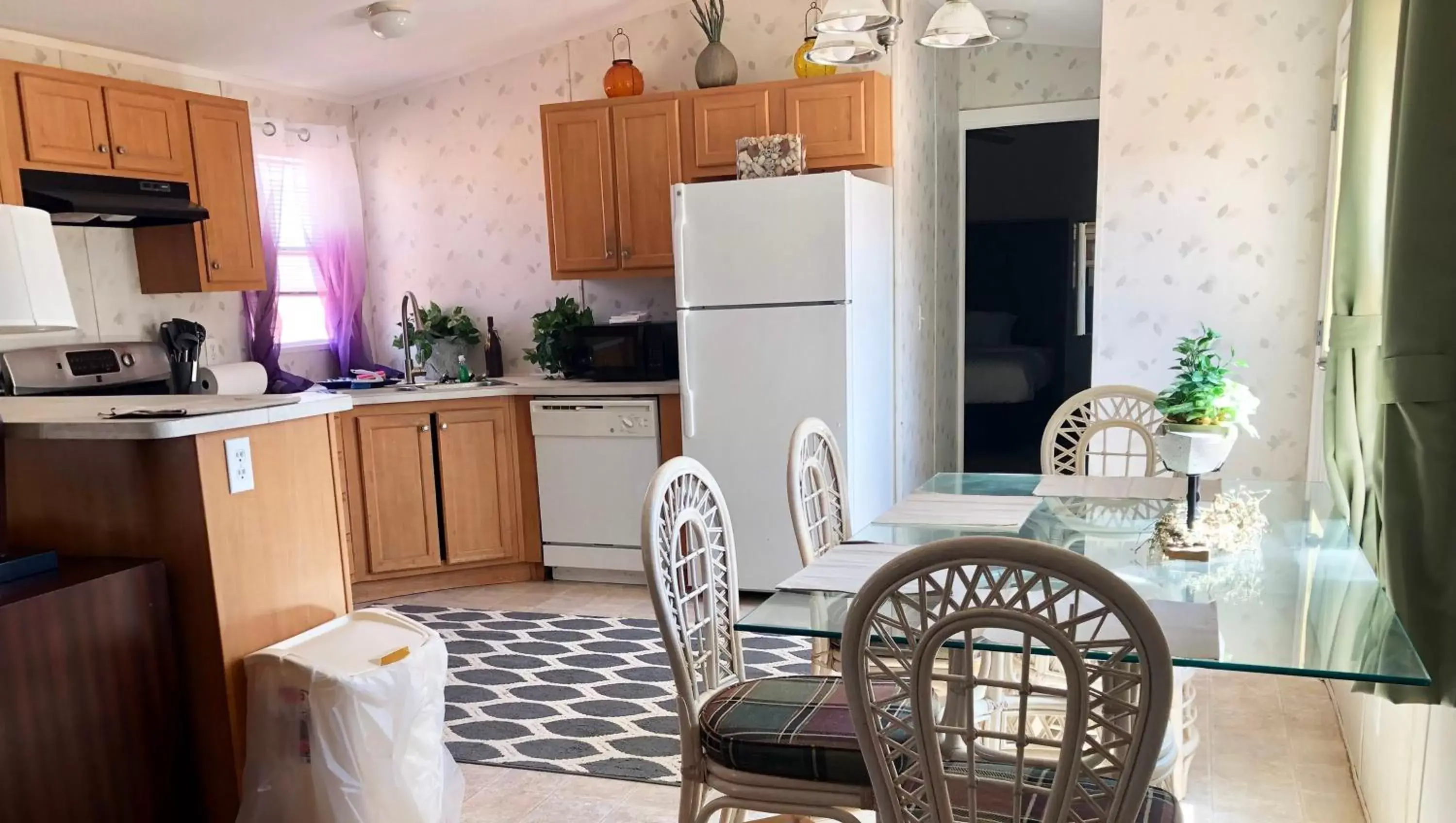 Kitchen or kitchenette, Kitchen/Kitchenette in Ticaboo Lodge Lake Powell