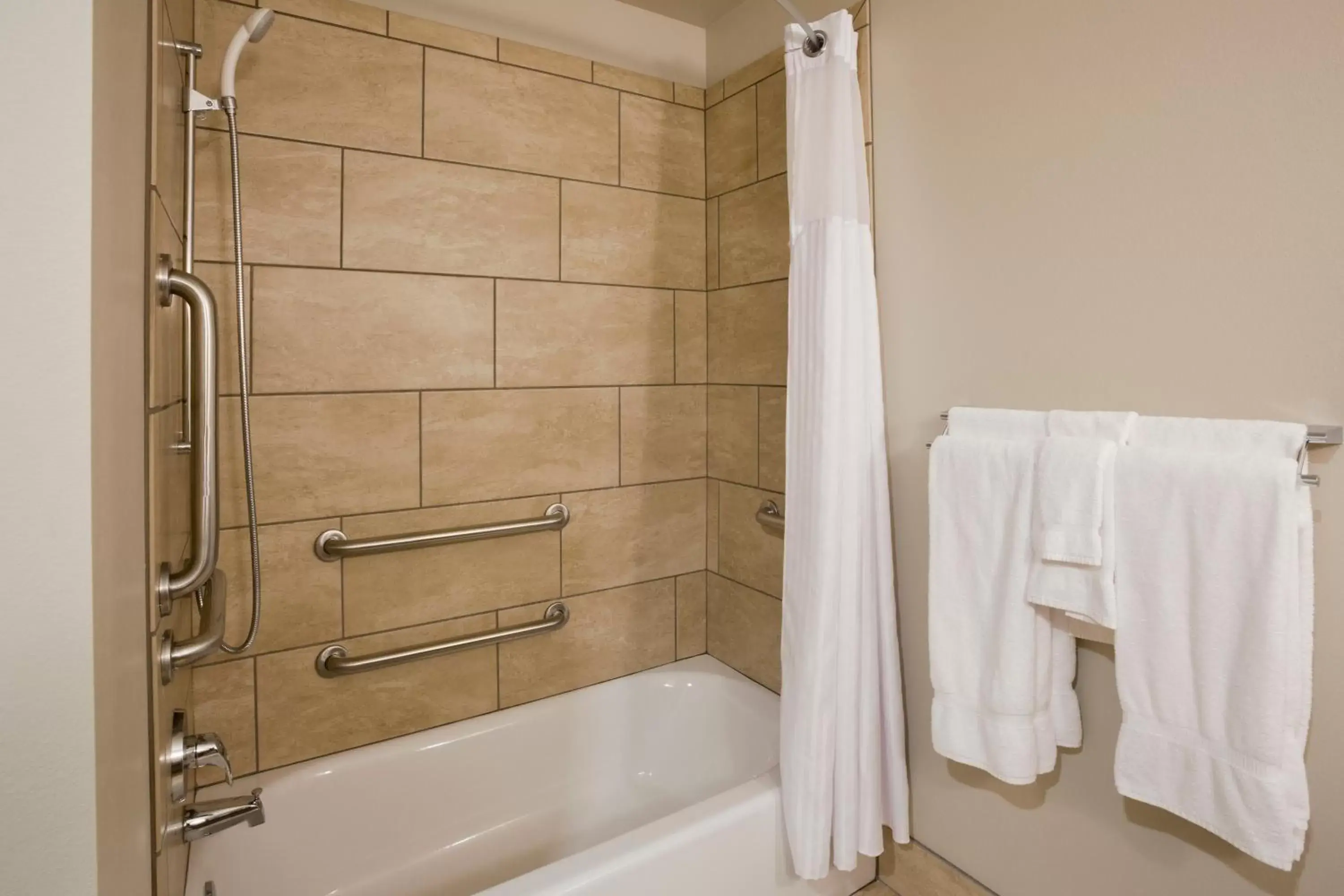 Bathroom in GrandStay Hotel & Suites Valley City