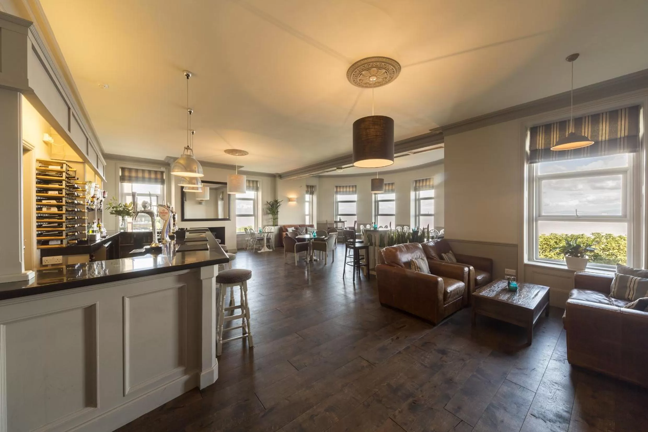 Lounge or bar in Best Western Walton Park Hotel