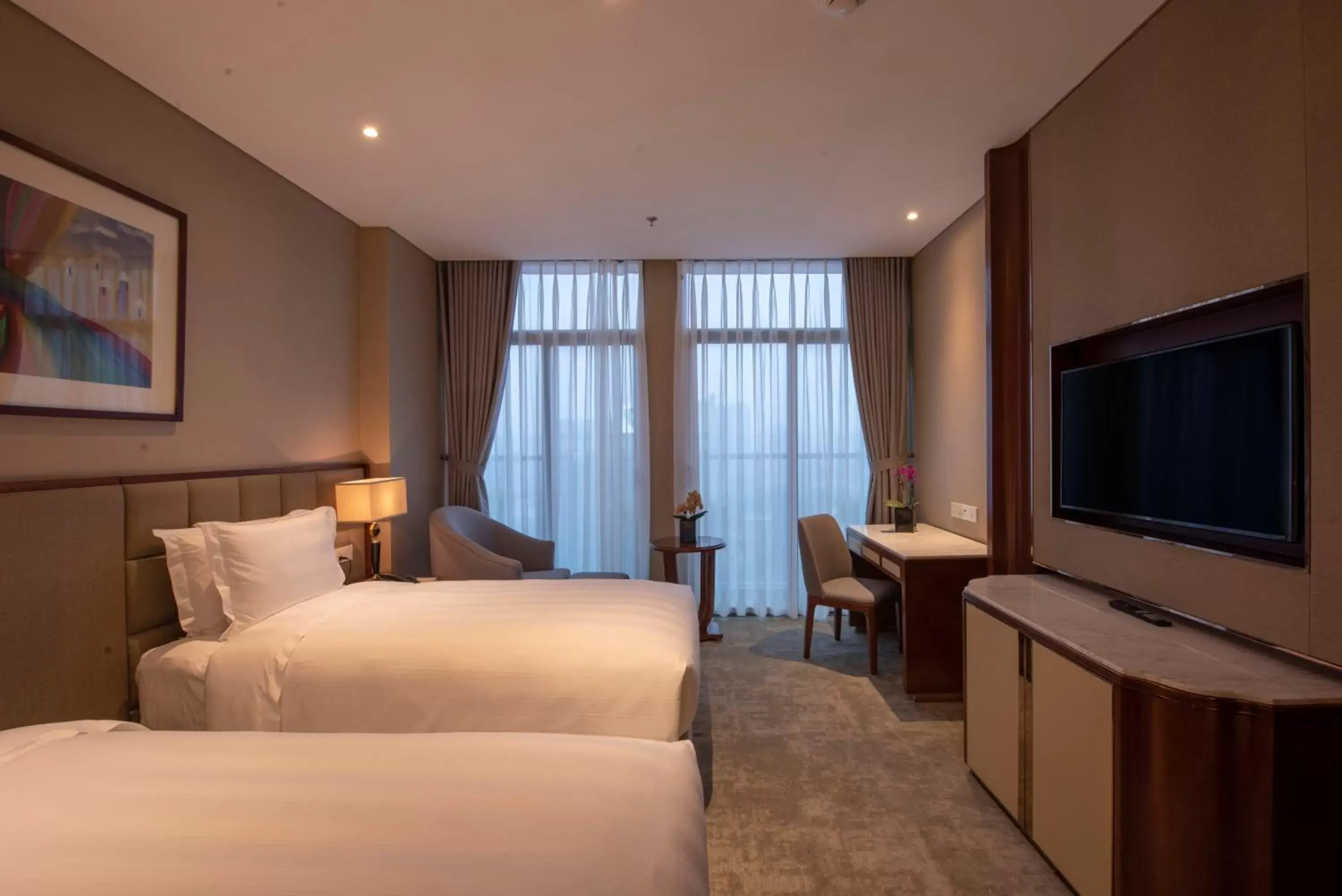 Bed, TV/Entertainment Center in Wyndham Garden Hanoi